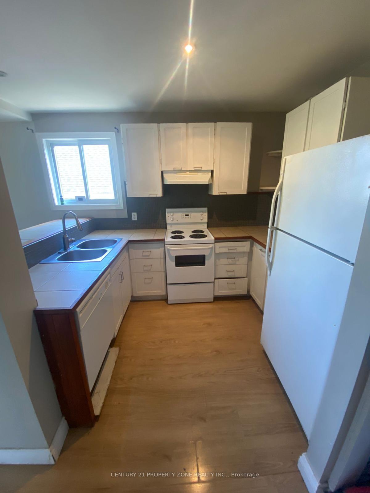 Photo 2 of Unit 2, 238 Mary Street N, Oshawa, O'Neill — HOMEH