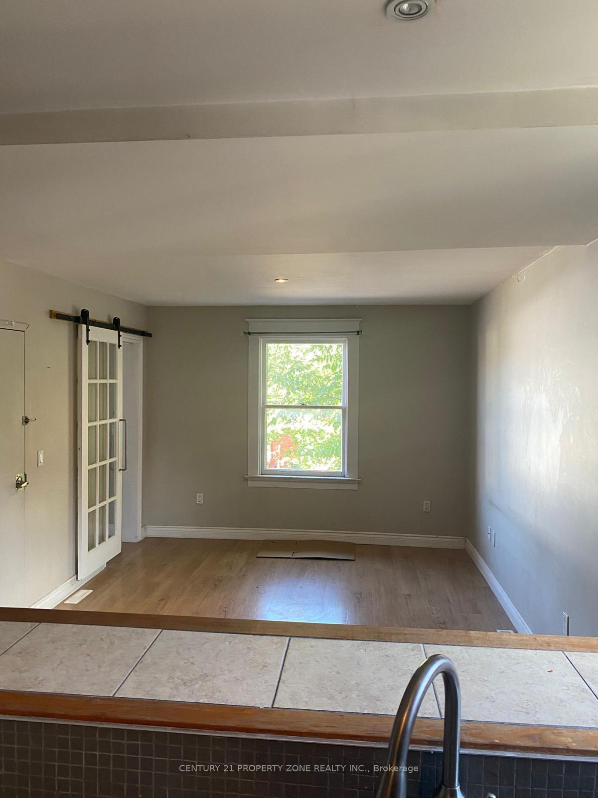 Photo 4 of Unit 2, 238 Mary Street N, Oshawa, O'Neill — HOMEH