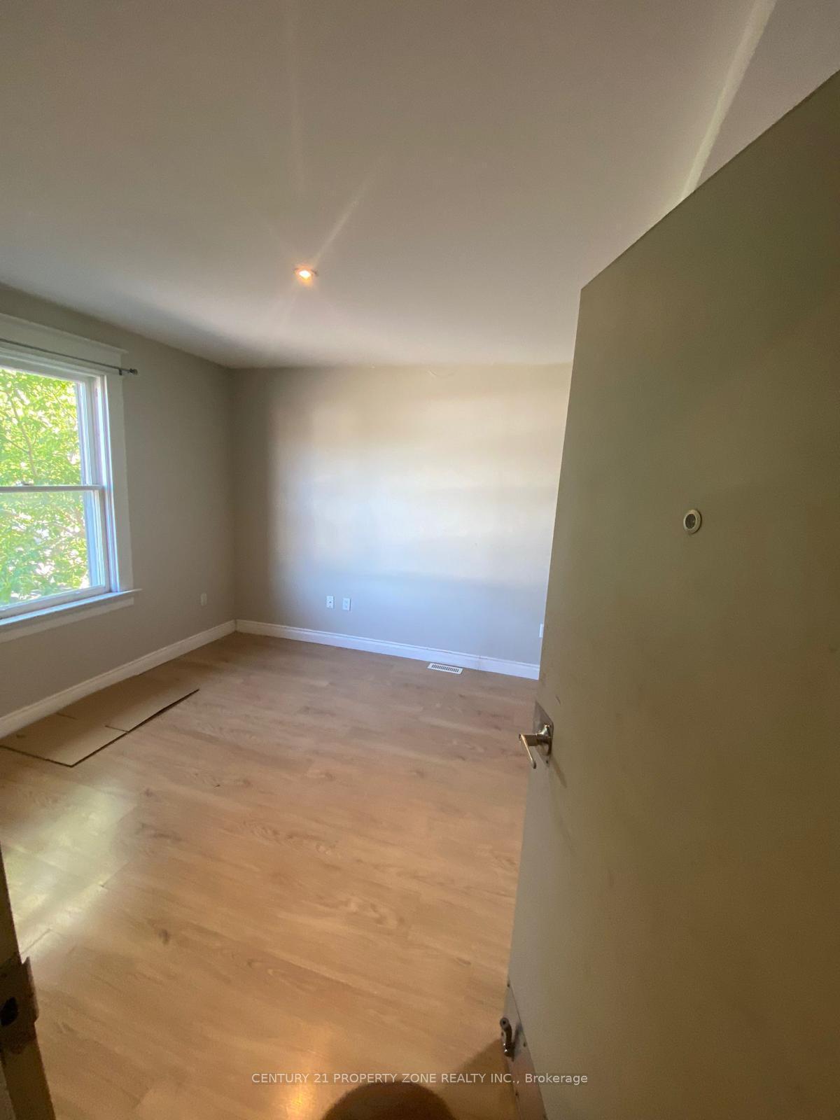 Photo 12 of Unit 2, 238 Mary Street N, Oshawa, O'Neill — HOMEH