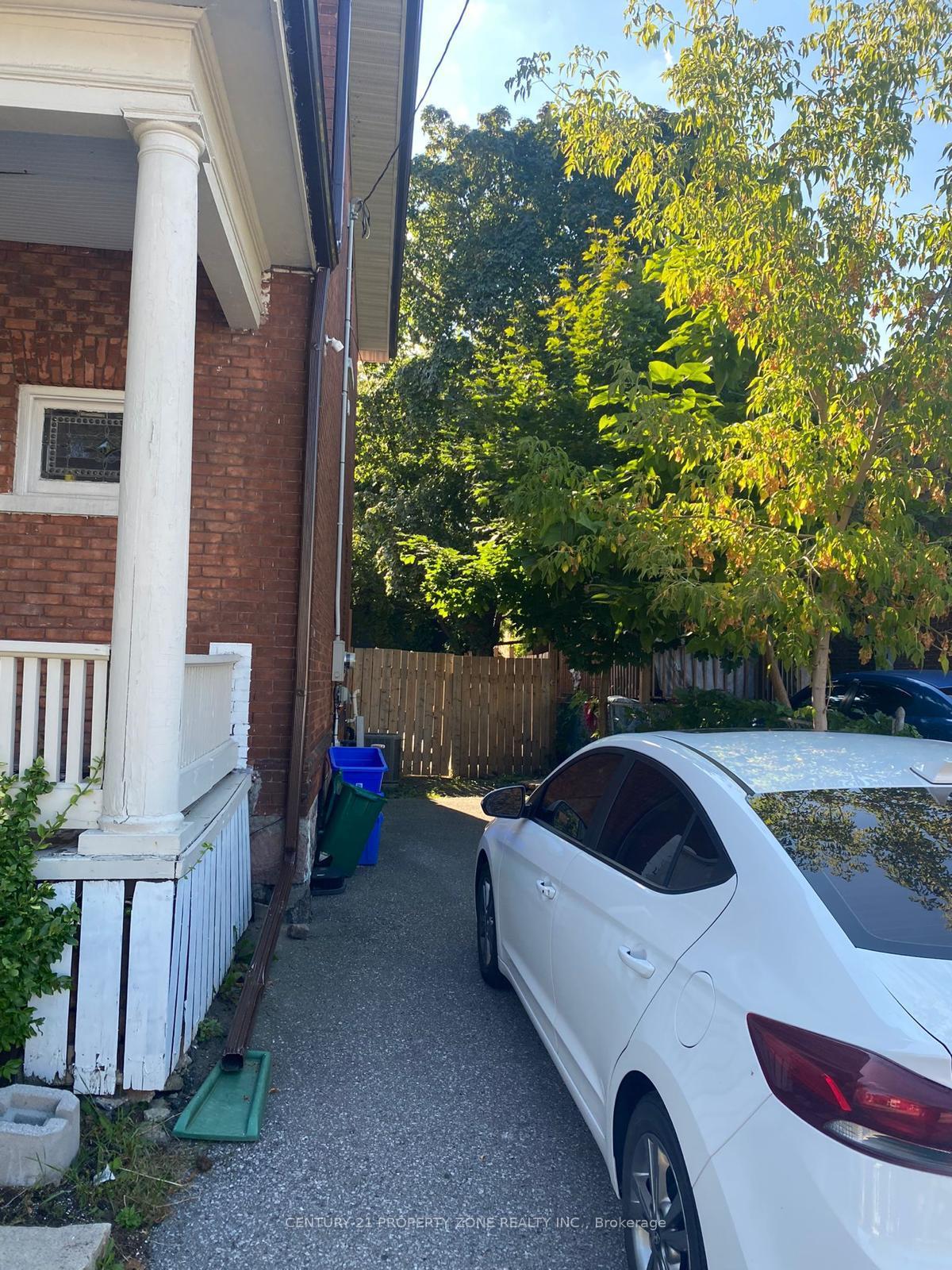 Photo 13 of Unit 2, 238 Mary Street N, Oshawa, O'Neill — HOMEH