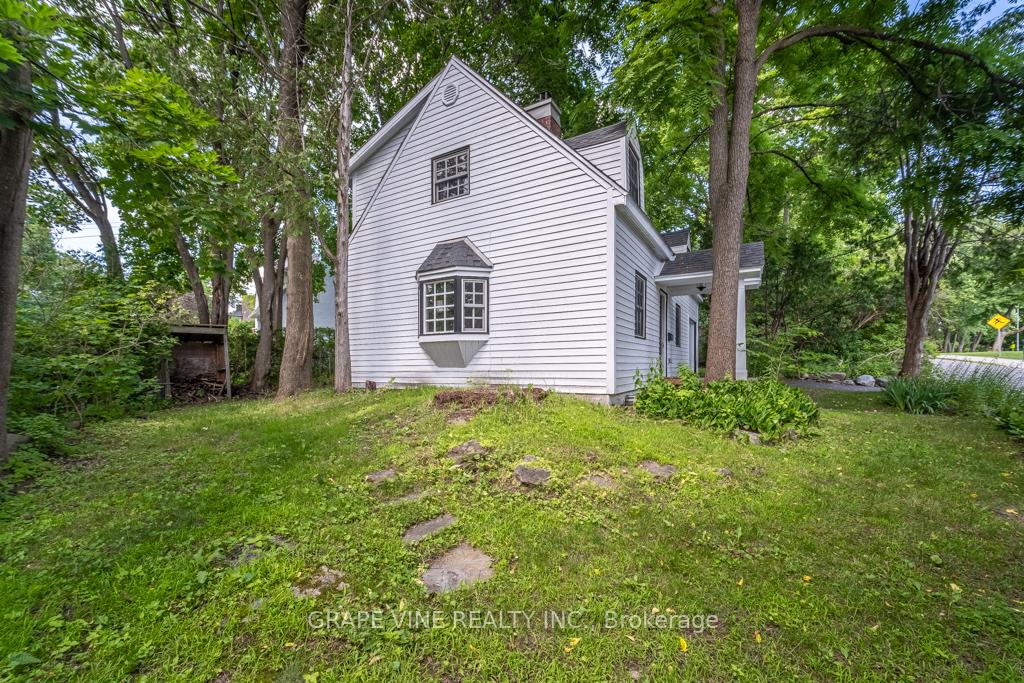 Photo 4 of 181 Maple Lane, Ottawa, Rockcliffe — HOMEH