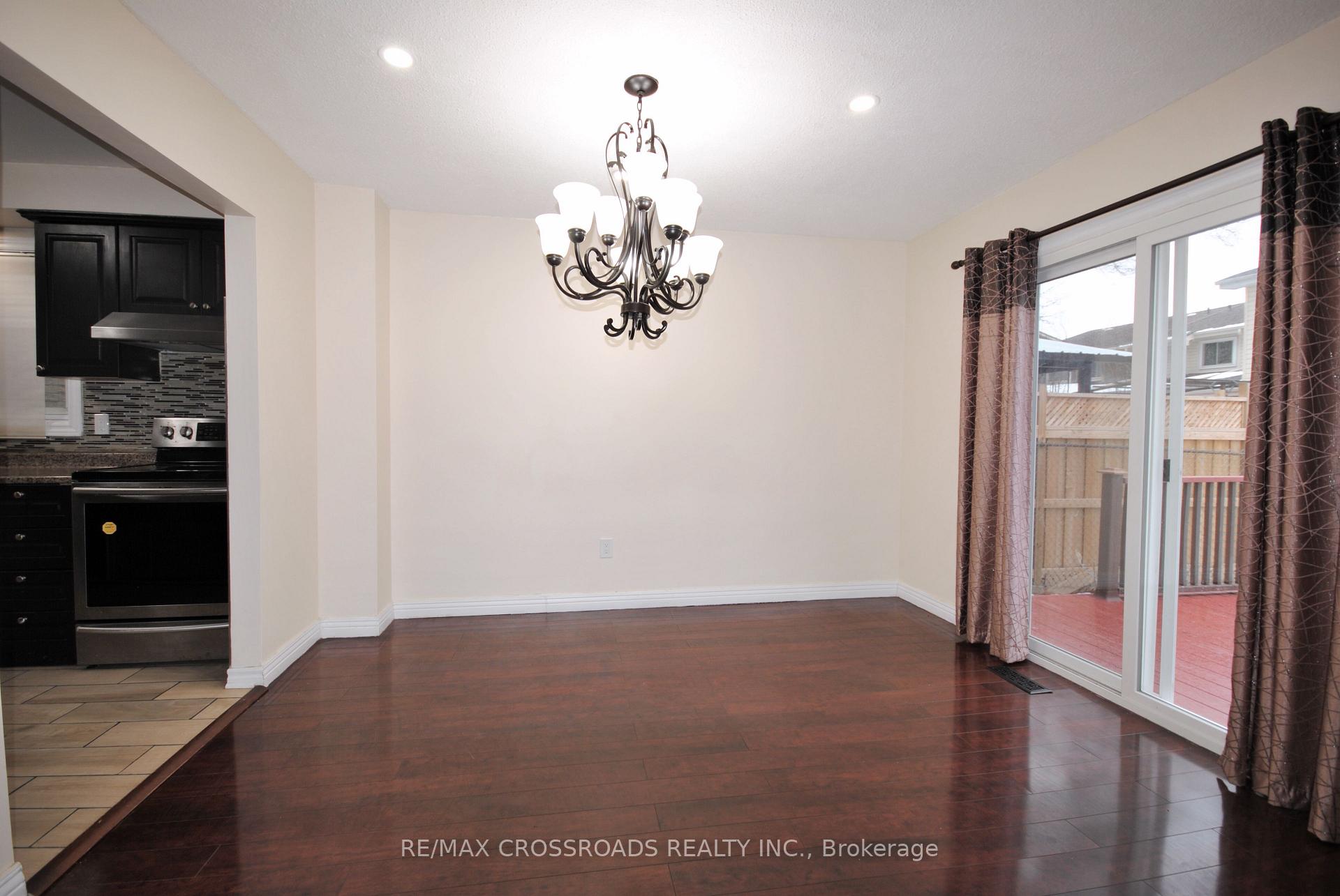 Photo 9 of 1561 Geta Circle, Pickering, Village East — HOMEH