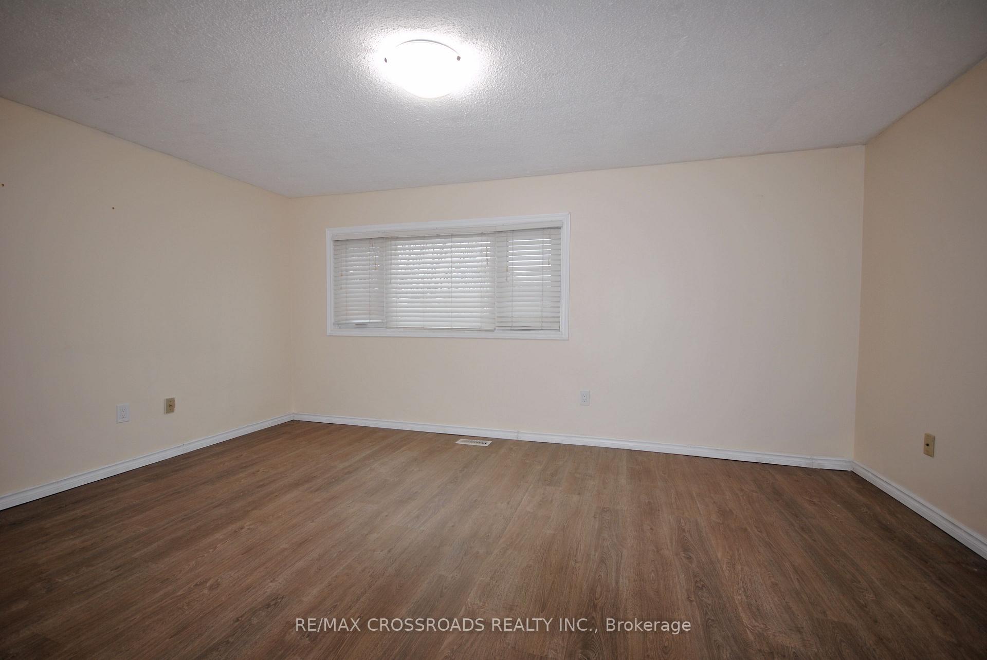 Photo 11 of 1561 Geta Circle, Pickering, Village East — HOMEH