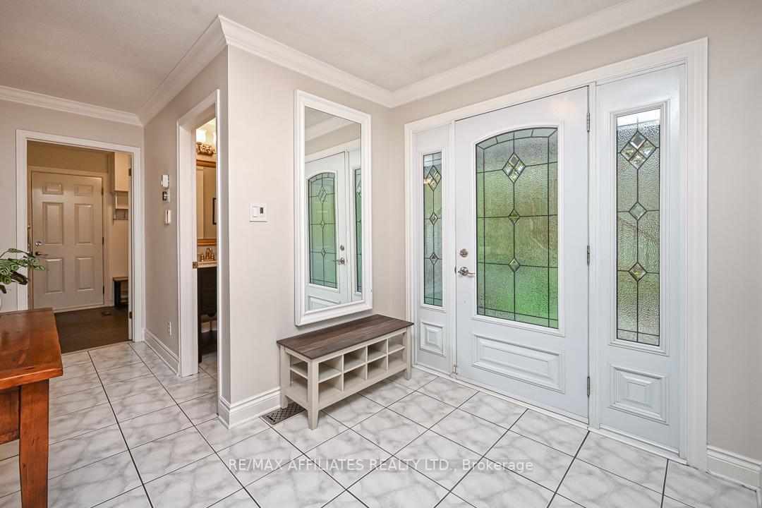 Photo 3 of 1635 Royal Orchard Drive, Ottawa, Cumberland Estates — HOMEH