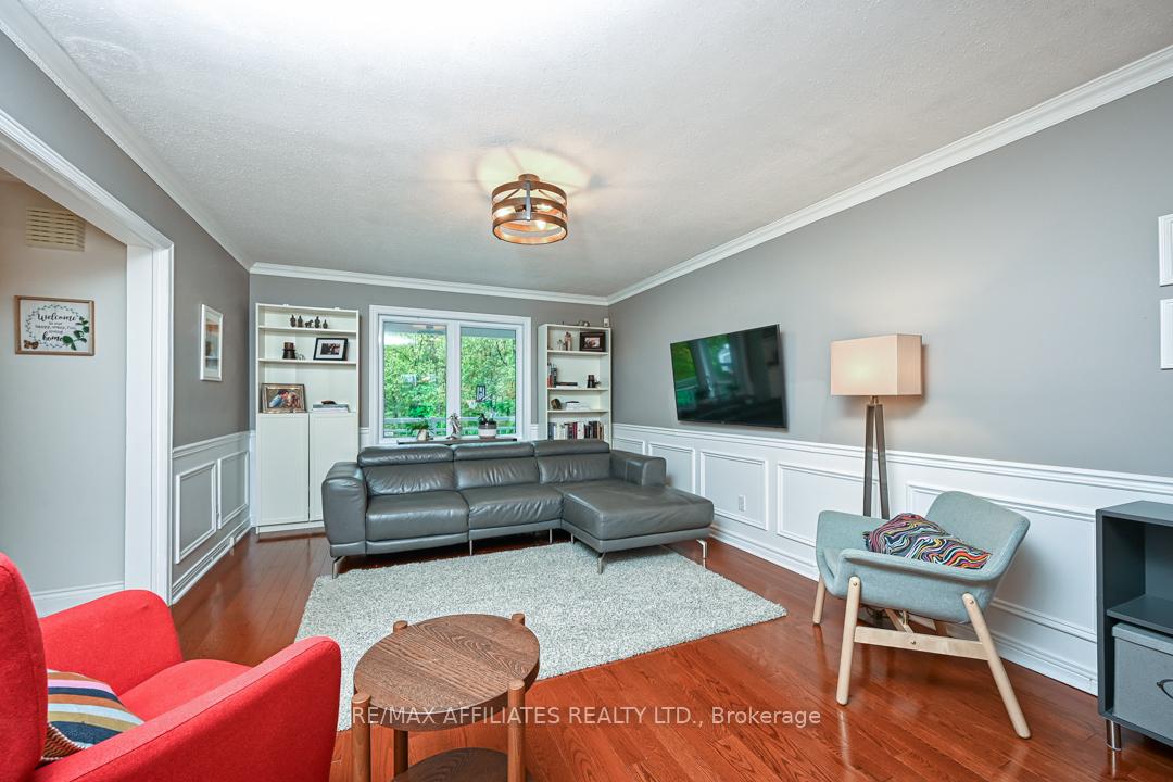 Photo 7 of 1635 Royal Orchard Drive, Ottawa, Cumberland Estates — HOMEH