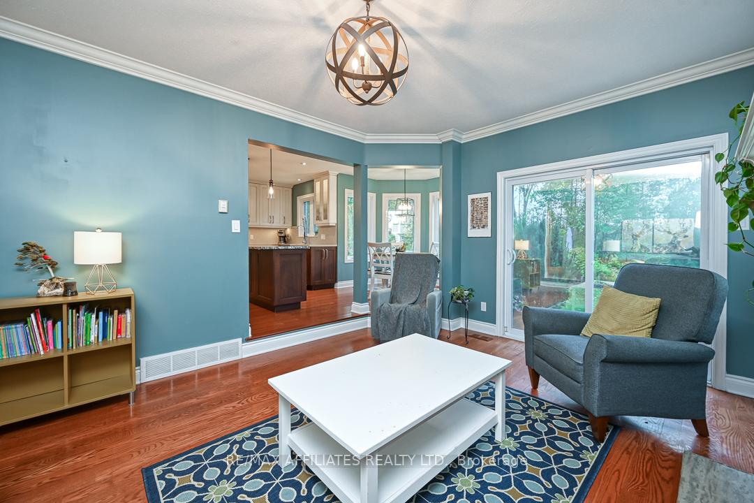 Photo 13 of 1635 Royal Orchard Drive, Ottawa, Cumberland Estates — HOMEH