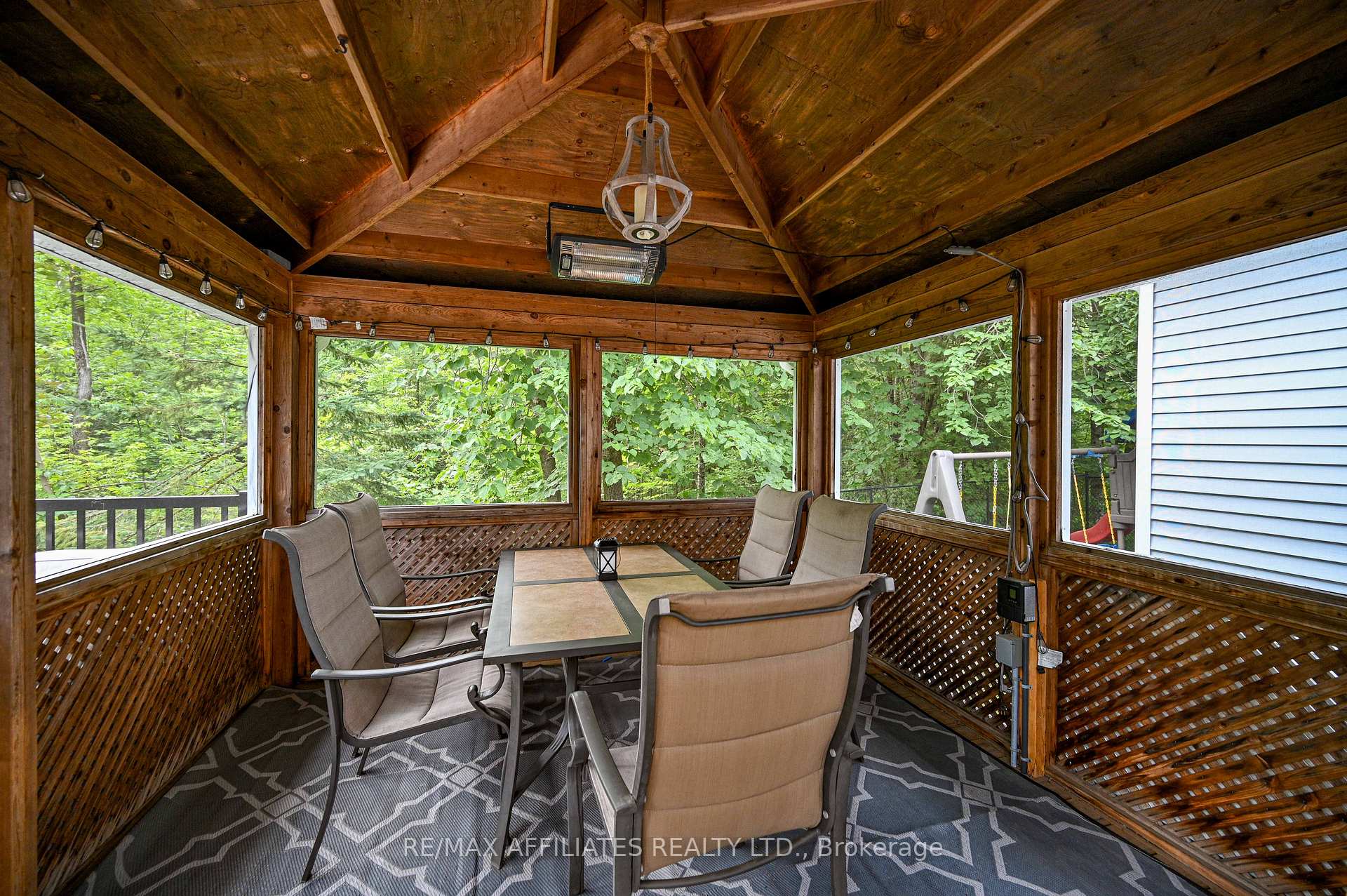 Photo 35 of 1635 Royal Orchard Drive, Ottawa, Cumberland Estates — HOMEH