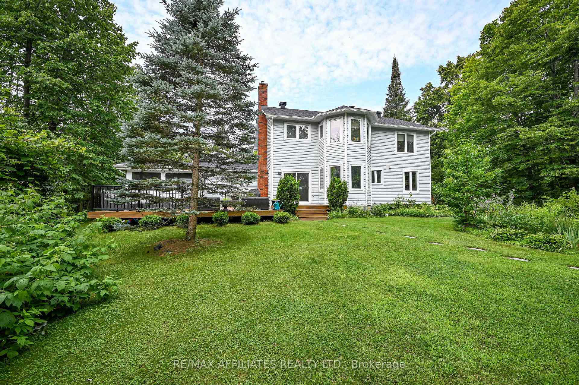 Photo 36 of 1635 Royal Orchard Drive, Ottawa, Cumberland Estates — HOMEH