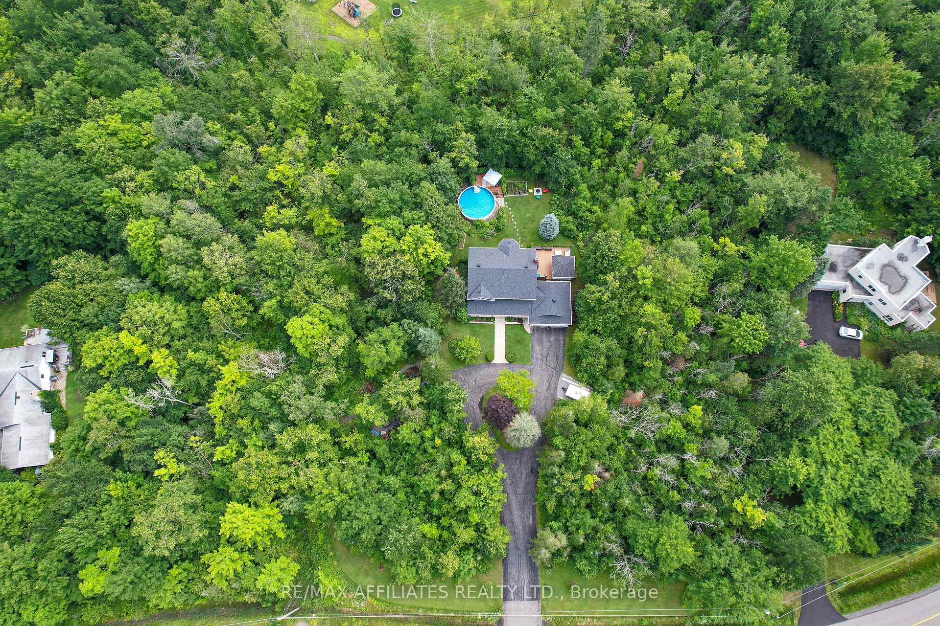 Photo 39 of 1635 Royal Orchard Drive, Ottawa, Cumberland Estates — HOMEH