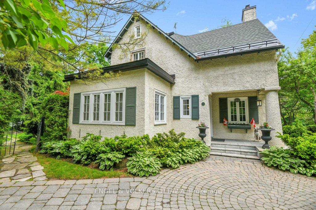 Front of 202 Cloverdale Road