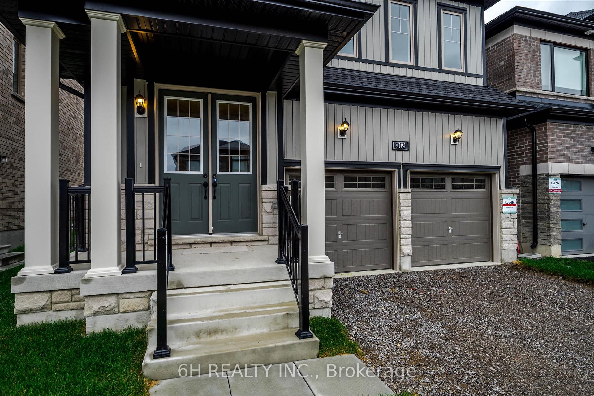Photo 2 of 809 Griffin Trail, Peterborough, Monaghan Ward 2 — HOMEH