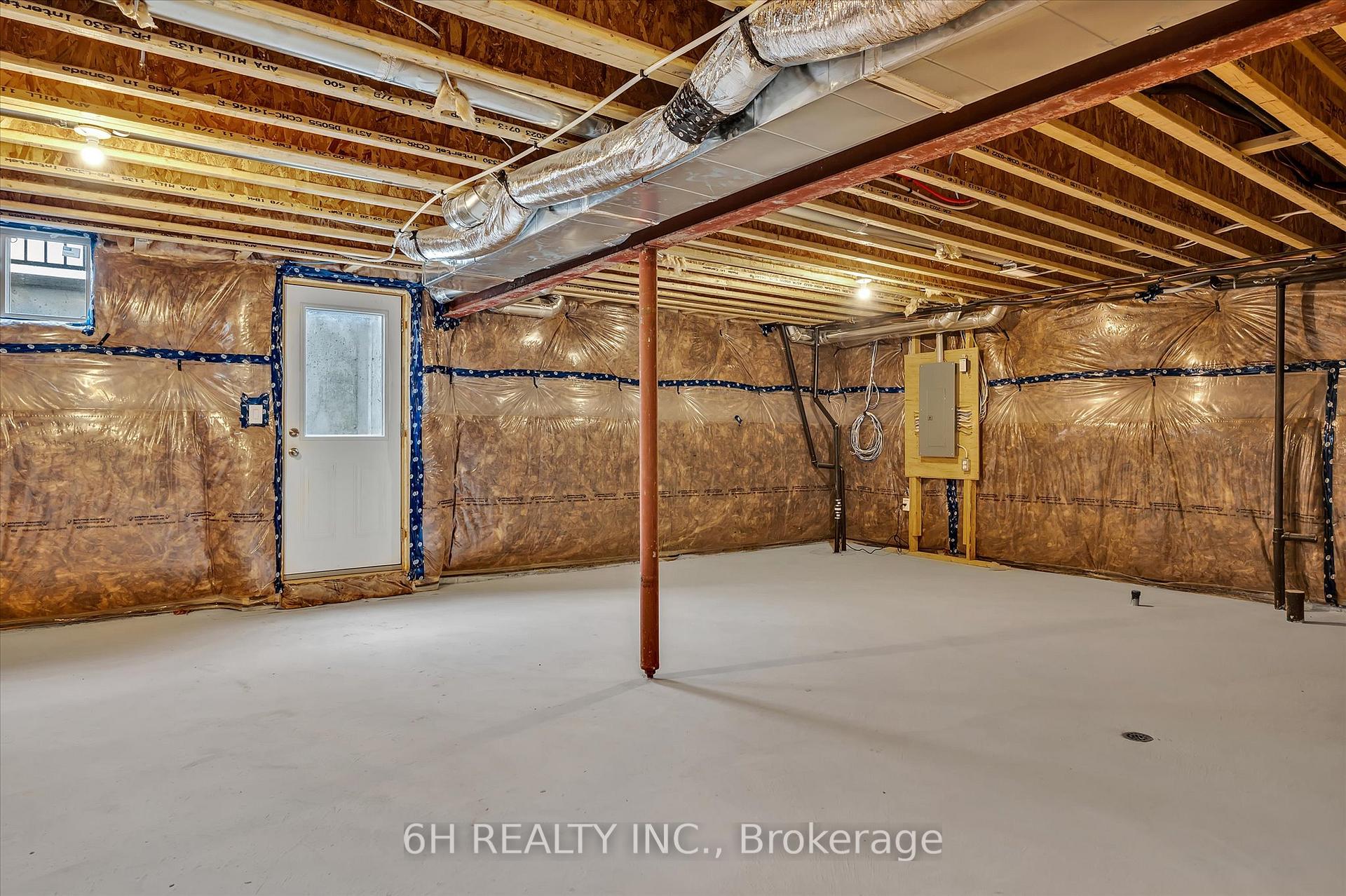 Photo 39 of 809 Griffin Trail, Peterborough, Monaghan Ward 2 — HOMEH