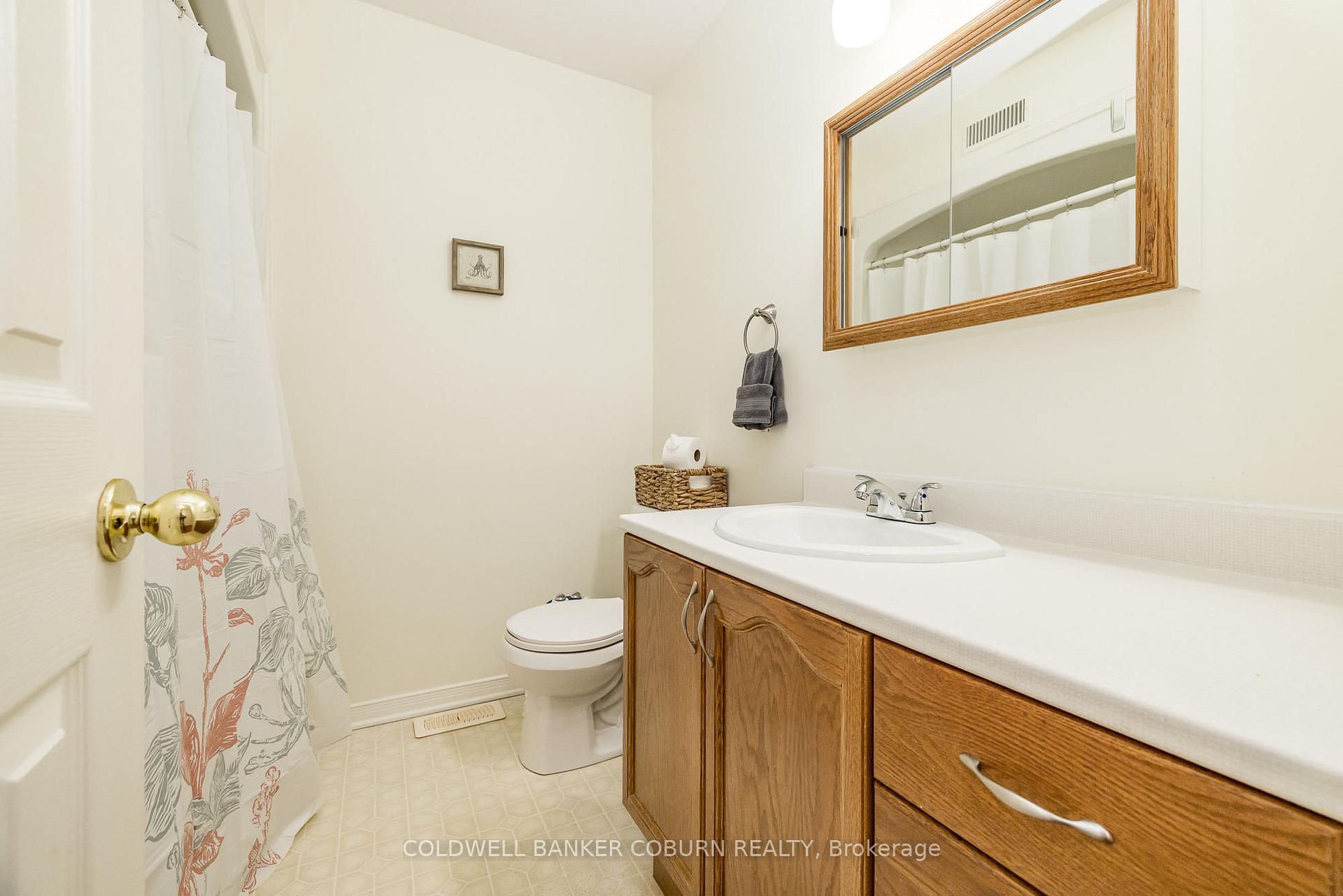 Photo 19 of 803 Eighth Street, Renfrew — HOMEH