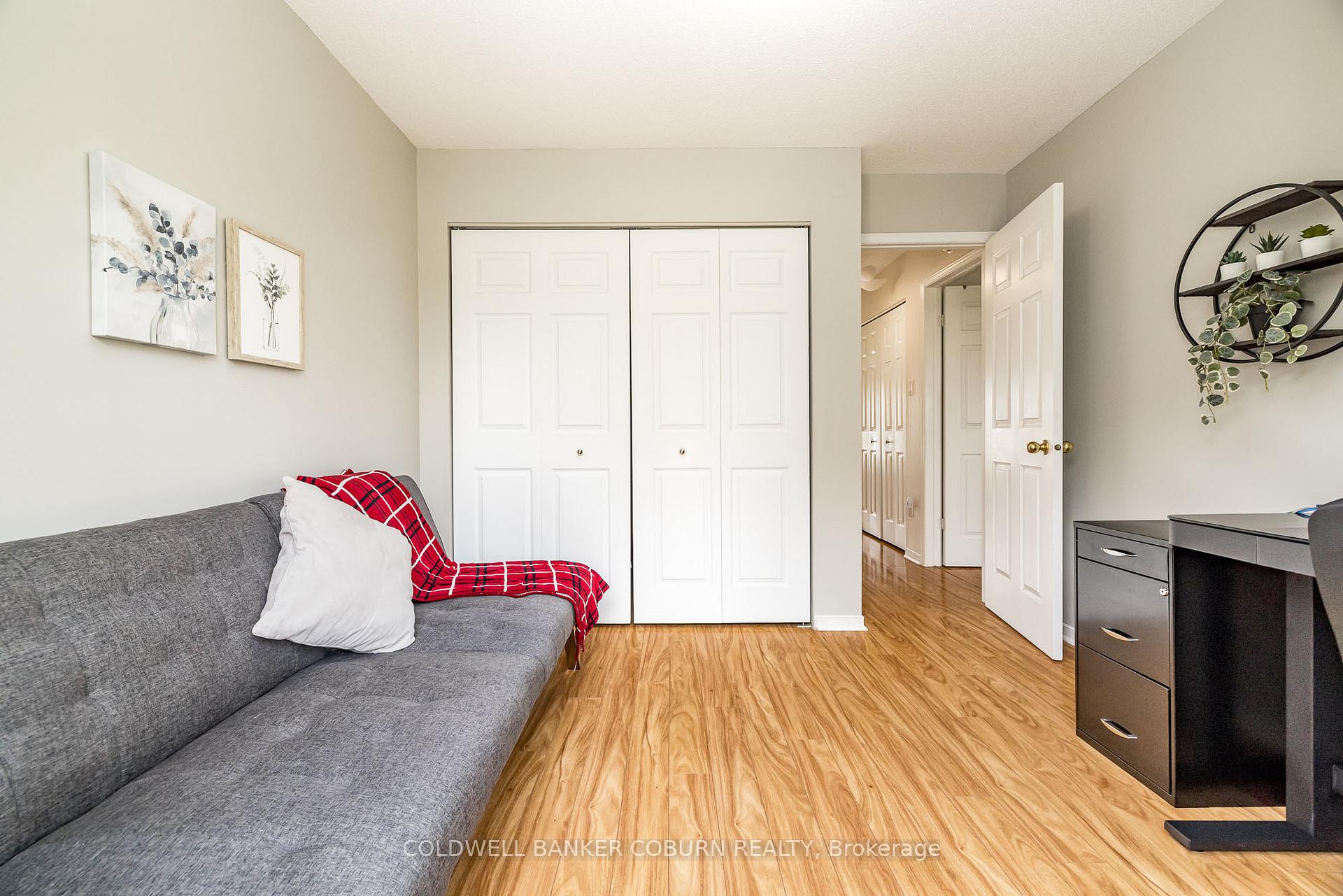 Photo 23 of 803 Eighth Street, Renfrew — HOMEH