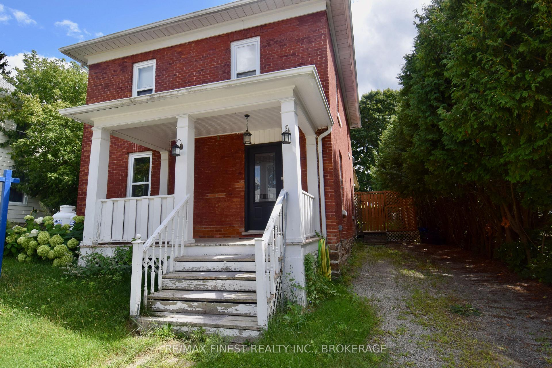 Photo 1 of 36 William Street, Rideau Lakes, Rideau Lakes (Bastard) Twp — HOMEH