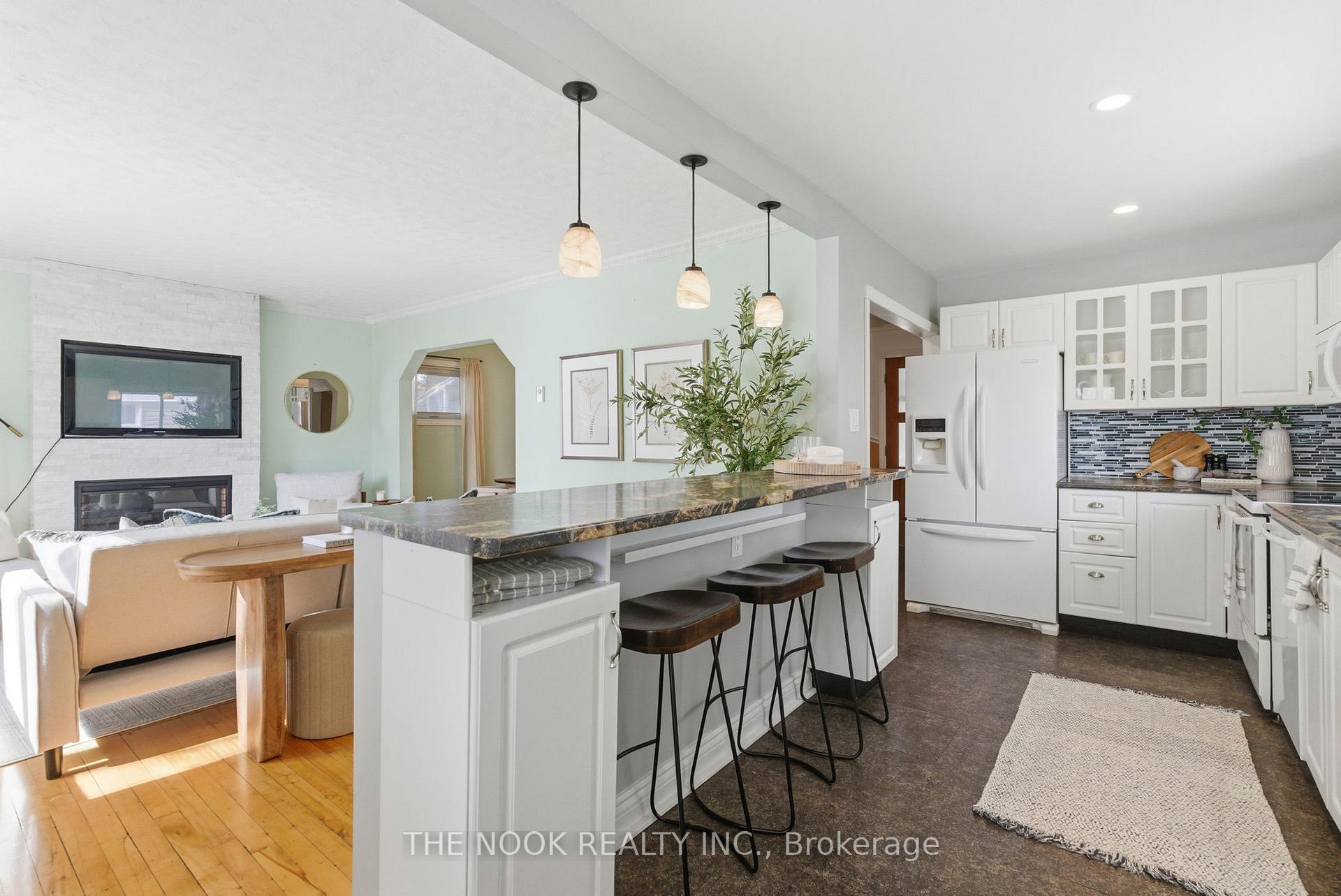 Photo 5 of 518 Rose Avenue, Peterborough, Otonabee Ward 1 — HOMEH