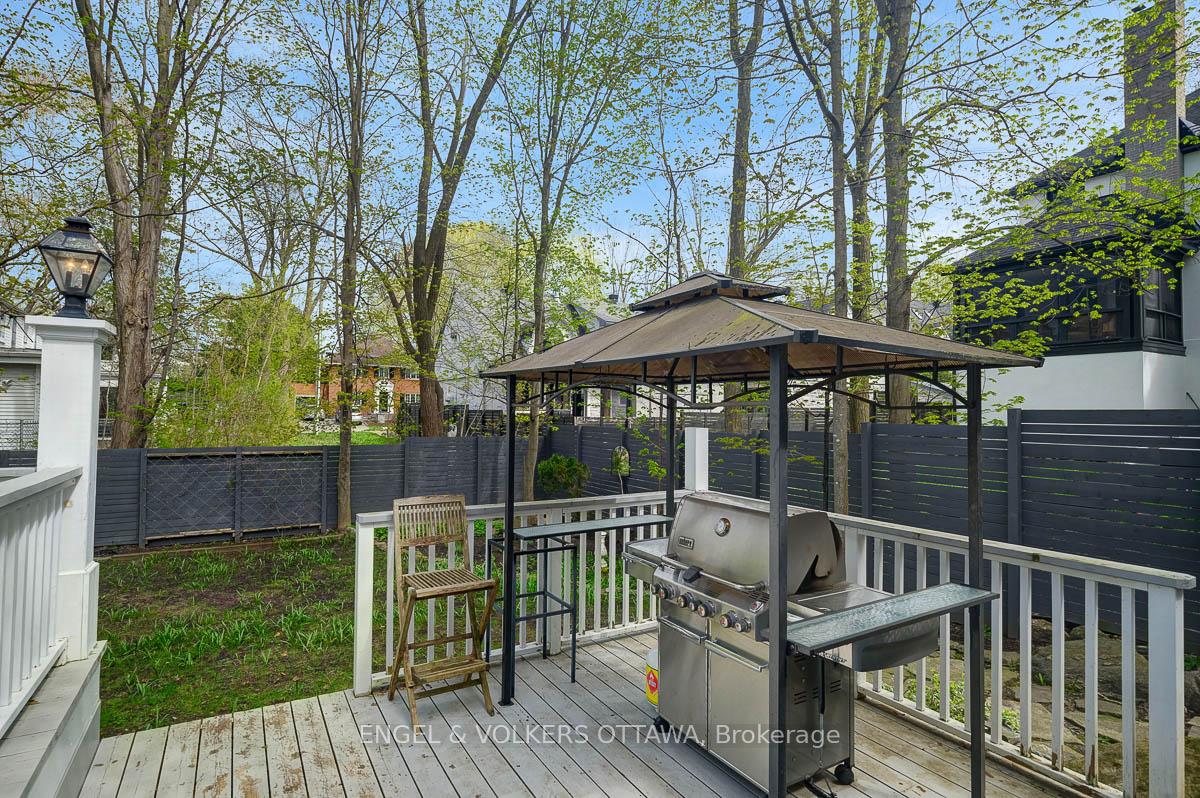 Photo 4 of 200 Howick Street, Ottawa, Rockcliffe — HOMEH