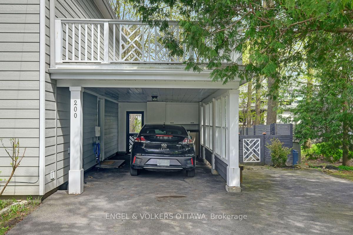 Photo 6 of 200 Howick Street, Ottawa, Rockcliffe — HOMEH