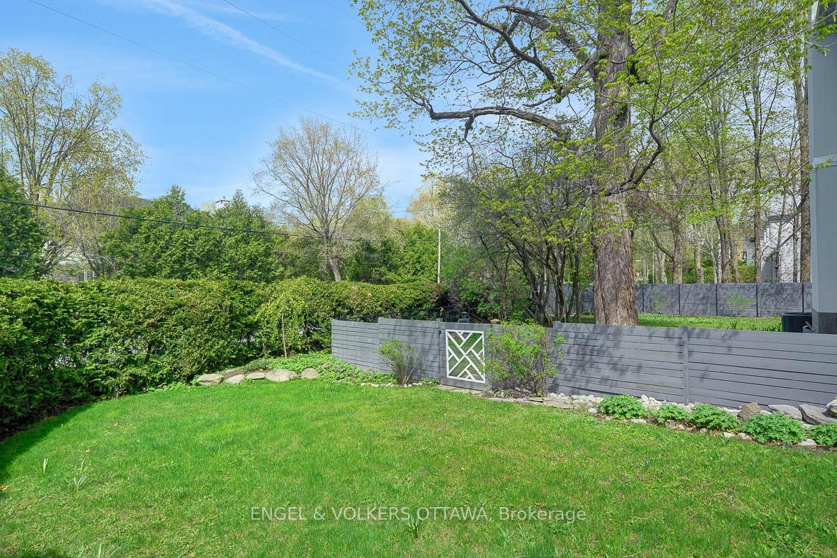 Photo 7 of 200 Howick Street, Ottawa, Rockcliffe — HOMEH