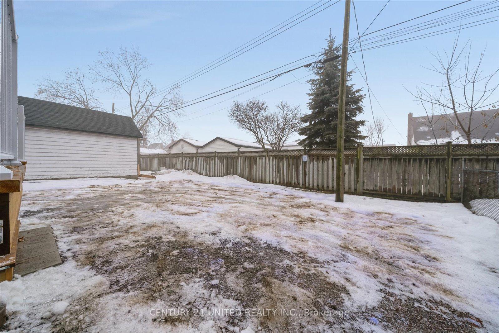 Photo 22 of Unit 3, 491 King George Street, Peterborough, Otonabee Ward 1 — HOMEH