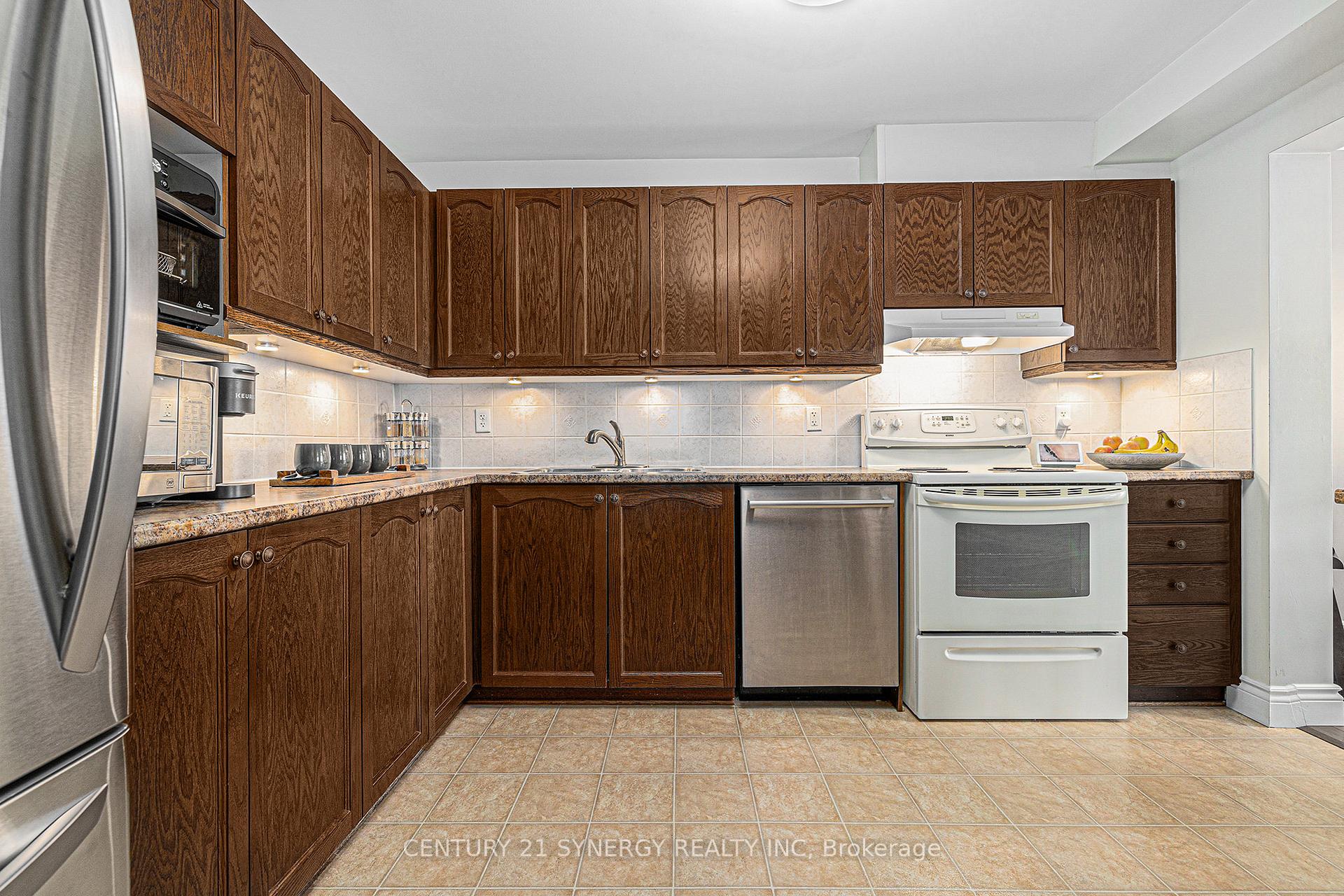 Photo 12 of 275 Branthaven Street, Ottawa, Avalon East — HOMEH