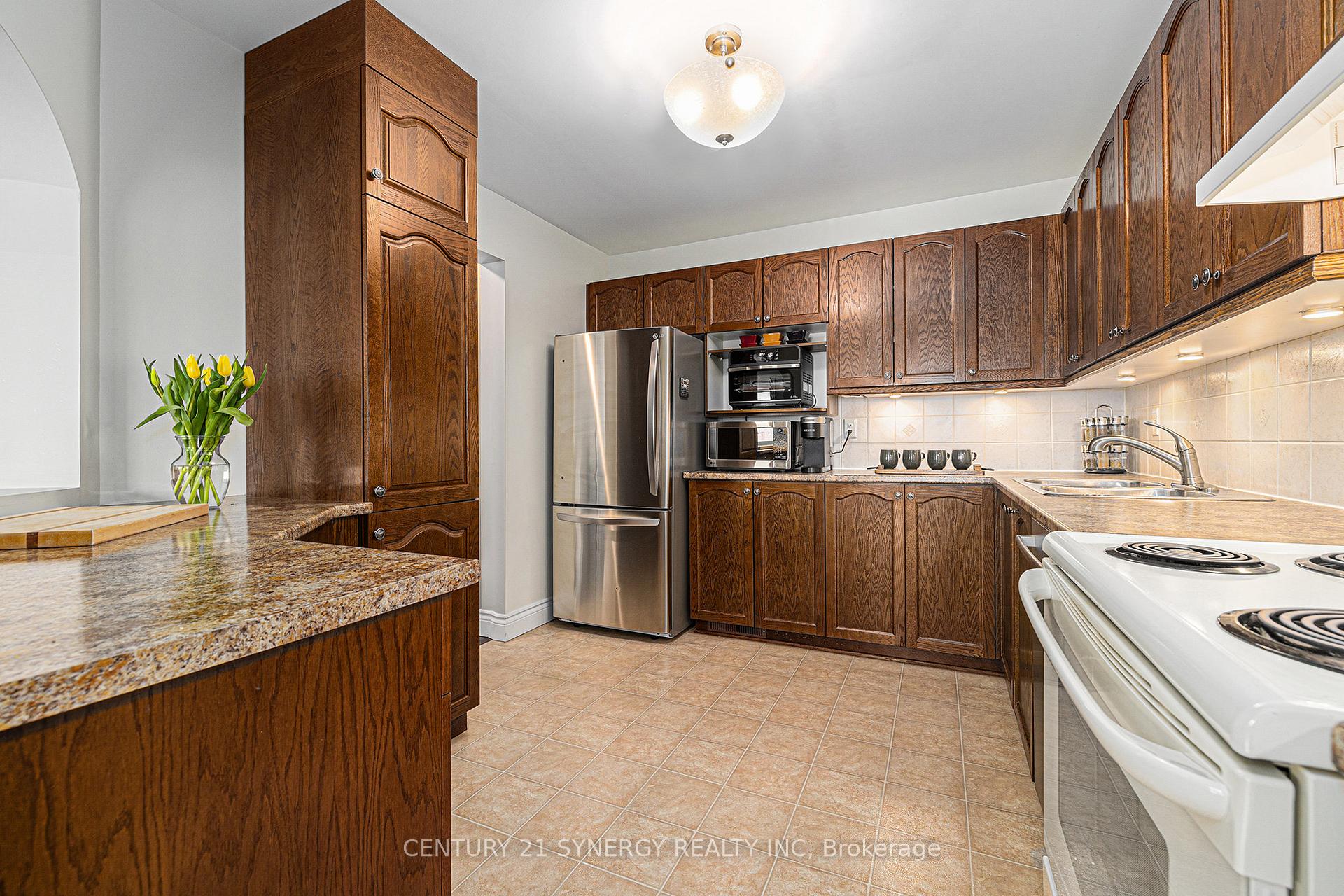 Photo 13 of 275 Branthaven Street, Ottawa, Avalon East — HOMEH