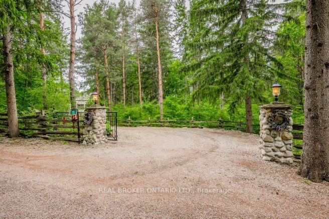 Photo 4 of 11 Pioneer Grove Road, Puslinch, Puslinch Lake Settlement Areas — HOMEH