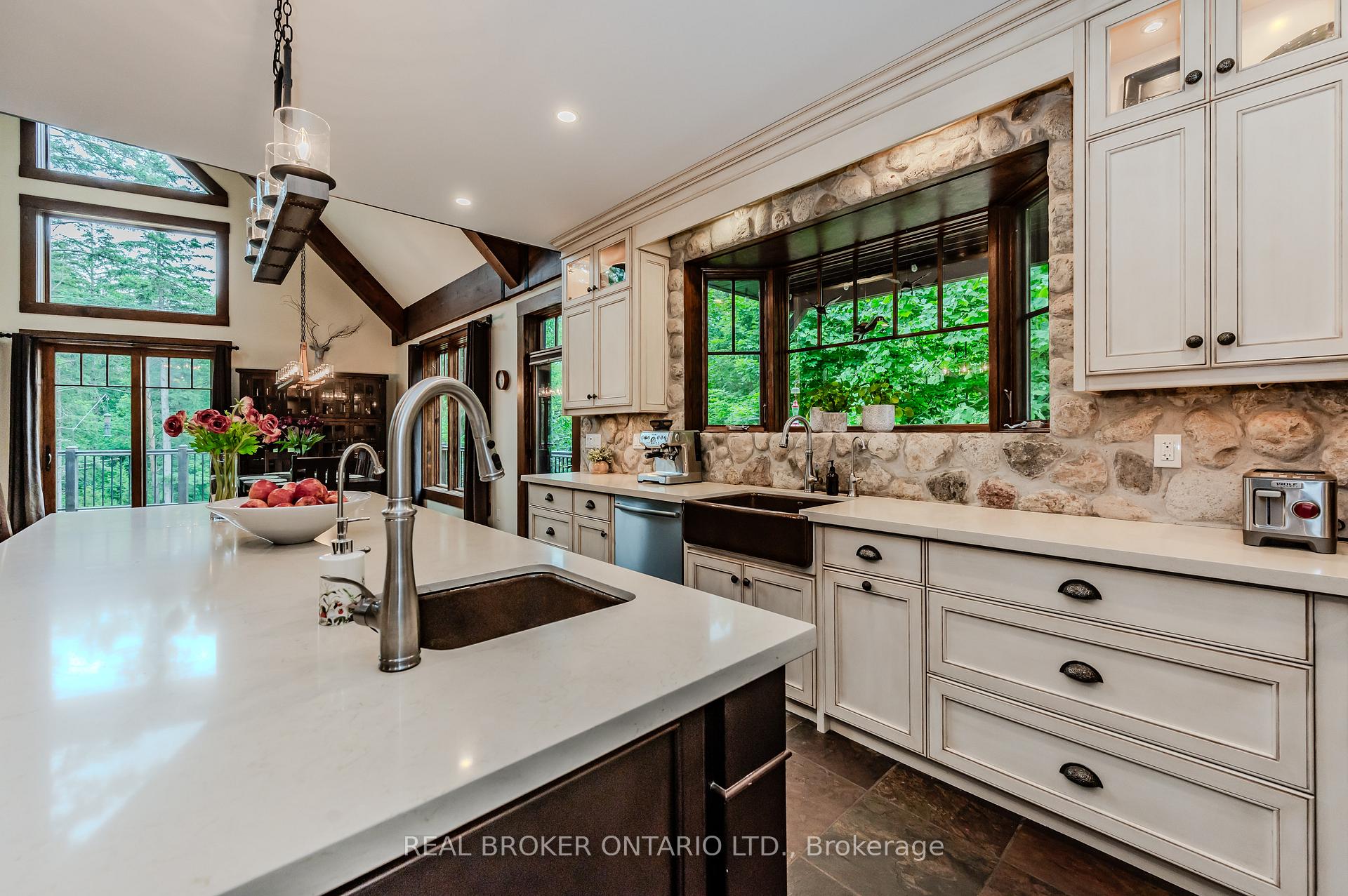 Photo 25 of 11 Pioneer Grove Road, Puslinch, Puslinch Lake Settlement Areas — HOMEH