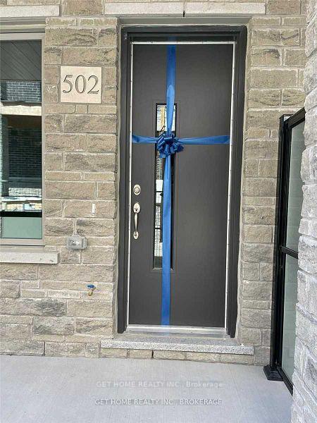 Photo 2 of Unit 502, 1034 Reflection Place, Pickering, Rural Pickering — HOMEH
