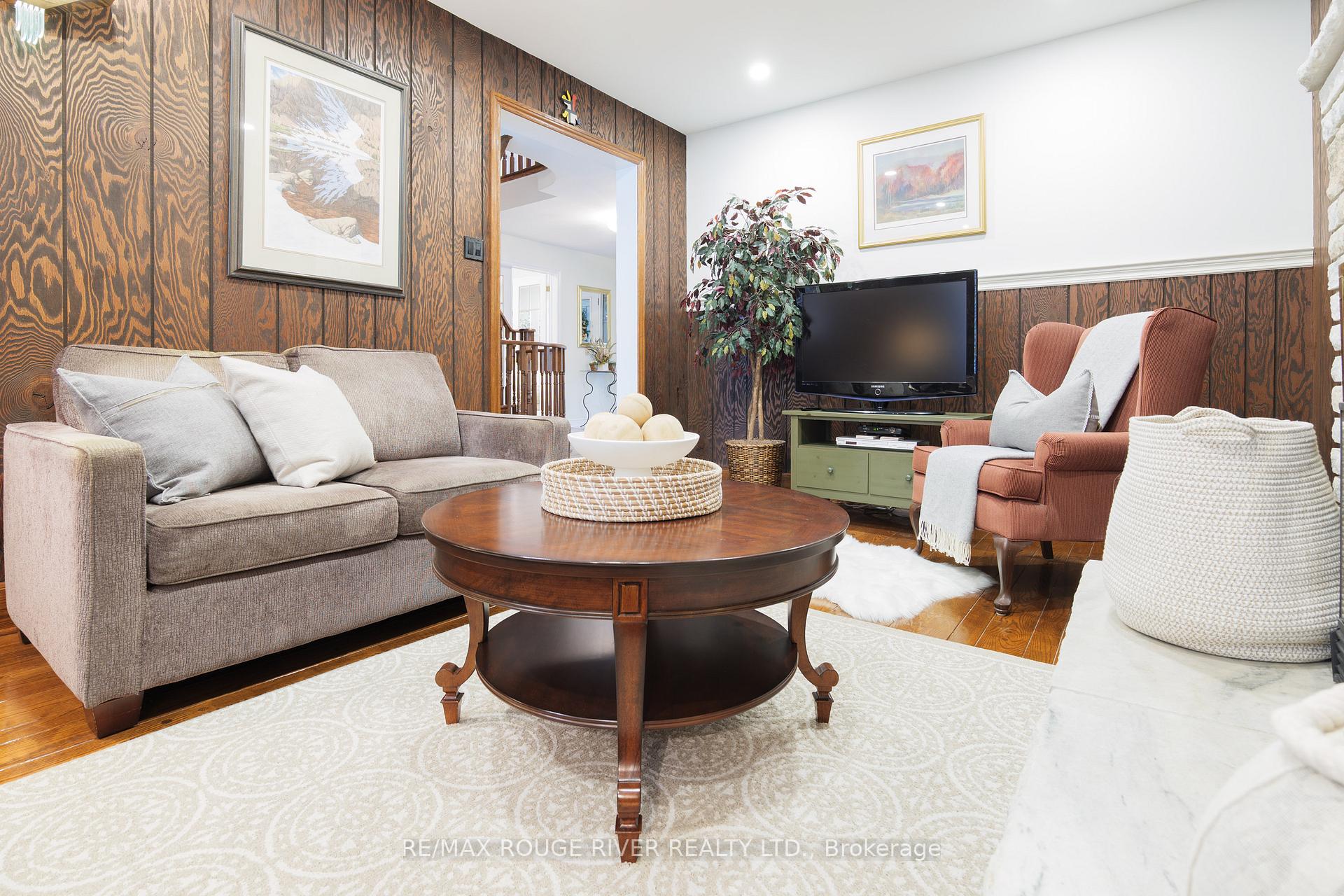 Photo 15 of 1830 Post Drive, Pickering, Amberlea — HOMEH