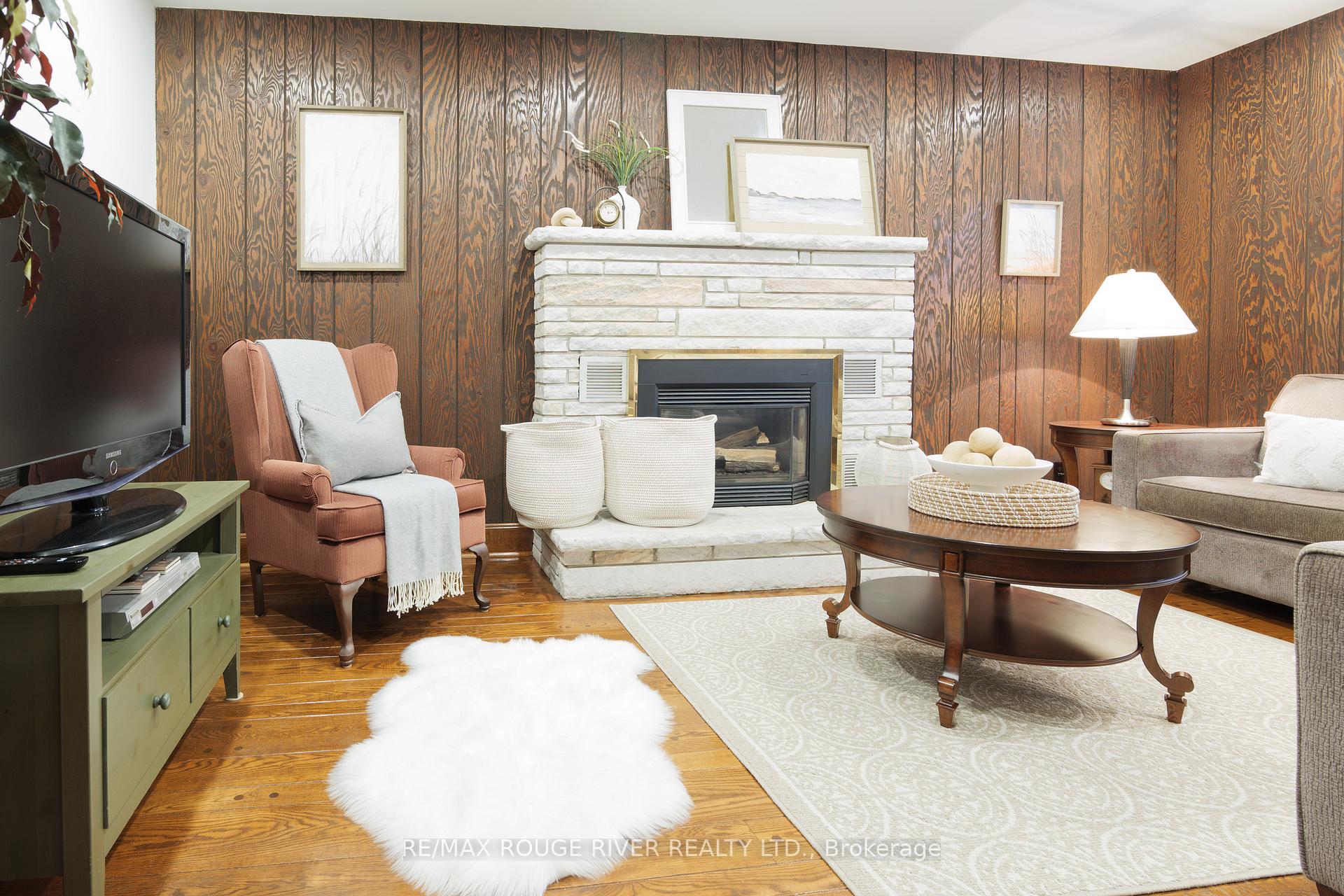 Photo 16 of 1830 Post Drive, Pickering, Amberlea — HOMEH