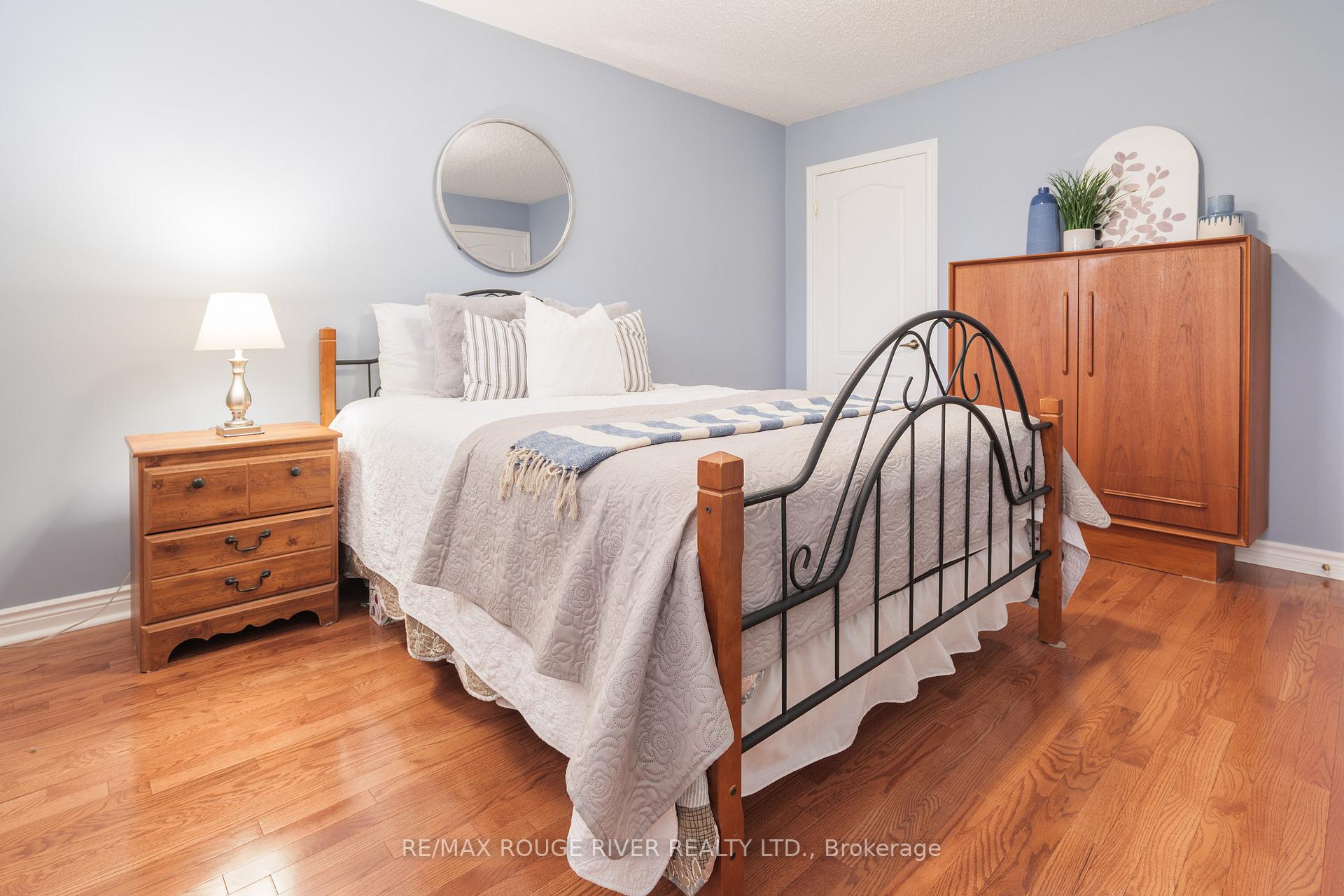Photo 30 of 1830 Post Drive, Pickering, Amberlea — HOMEH