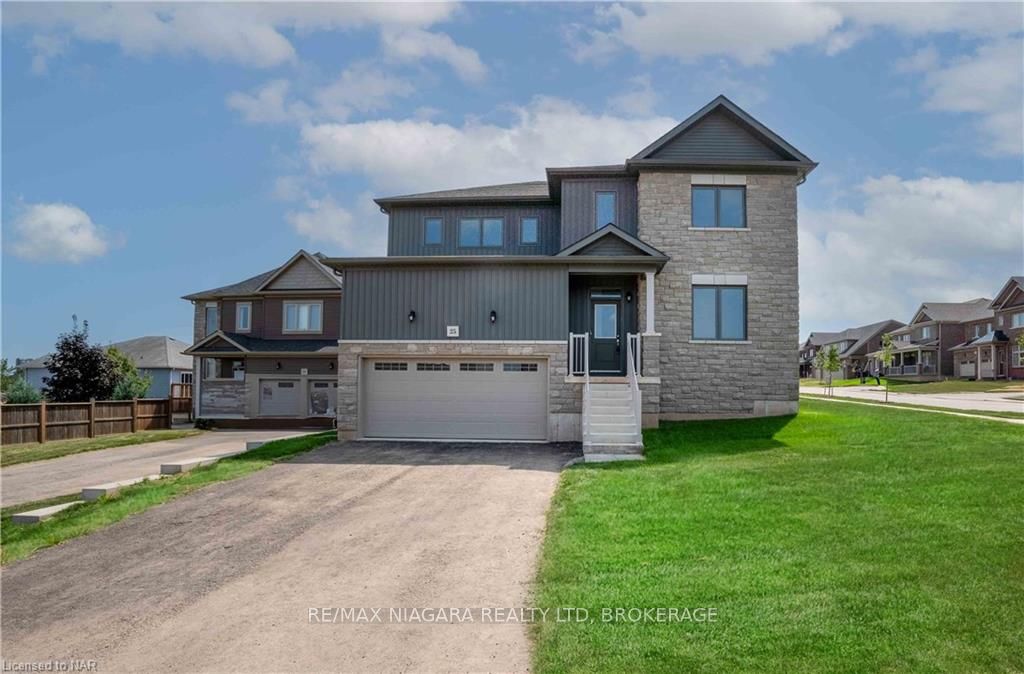Front of 25 Oriole Crescent