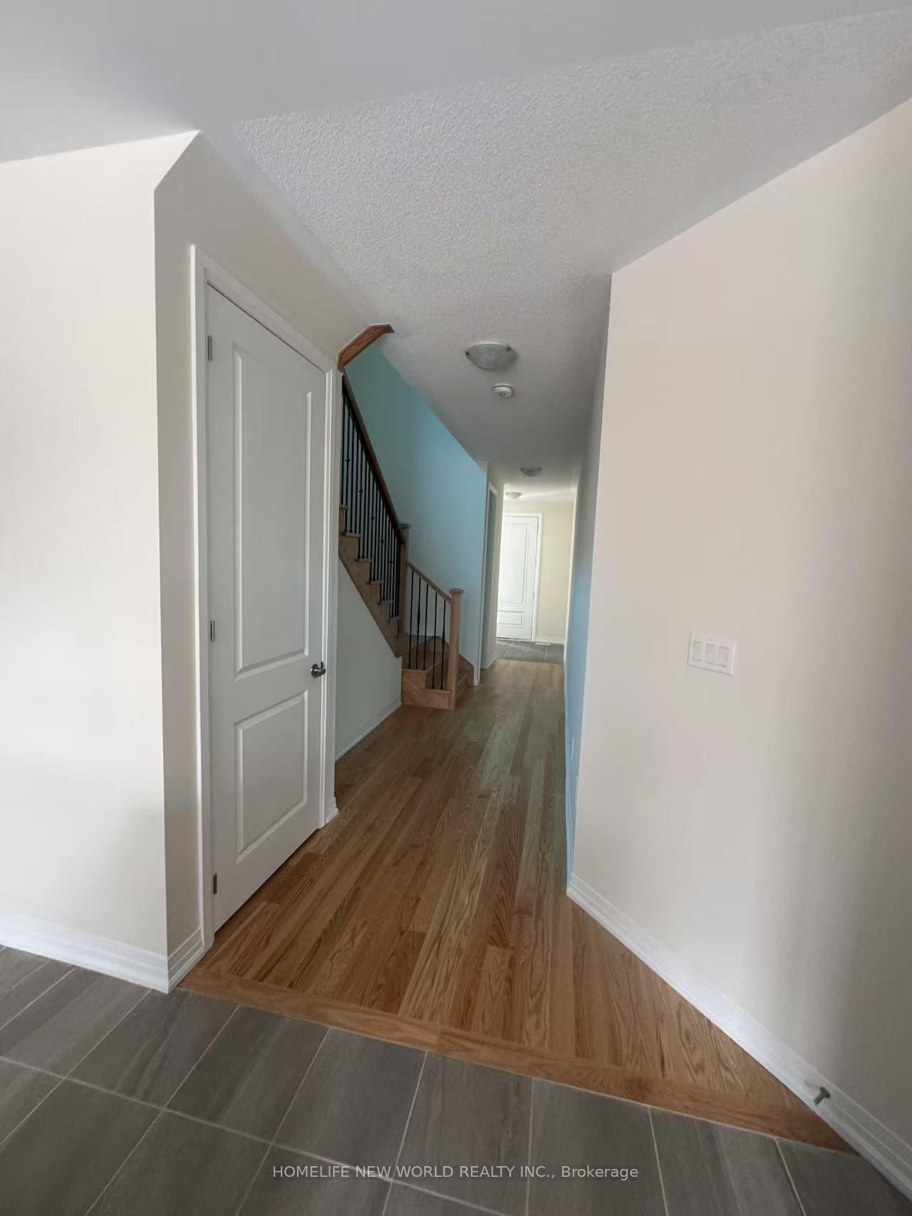 Photo 3 of 1048 Pisces Trail, Pickering, Rural Pickering — HOMEH