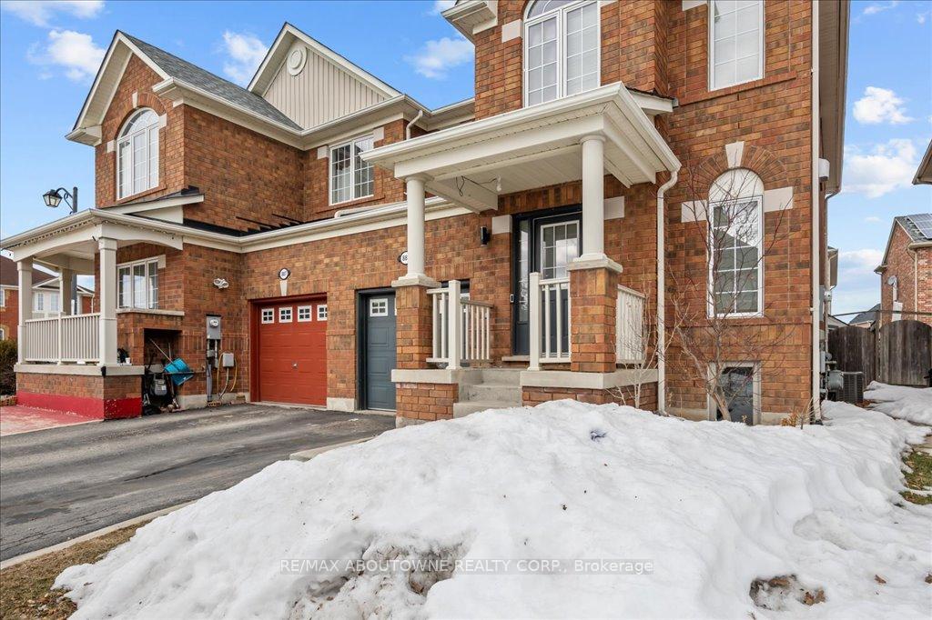 Front of 889 Zelinsky Crescent