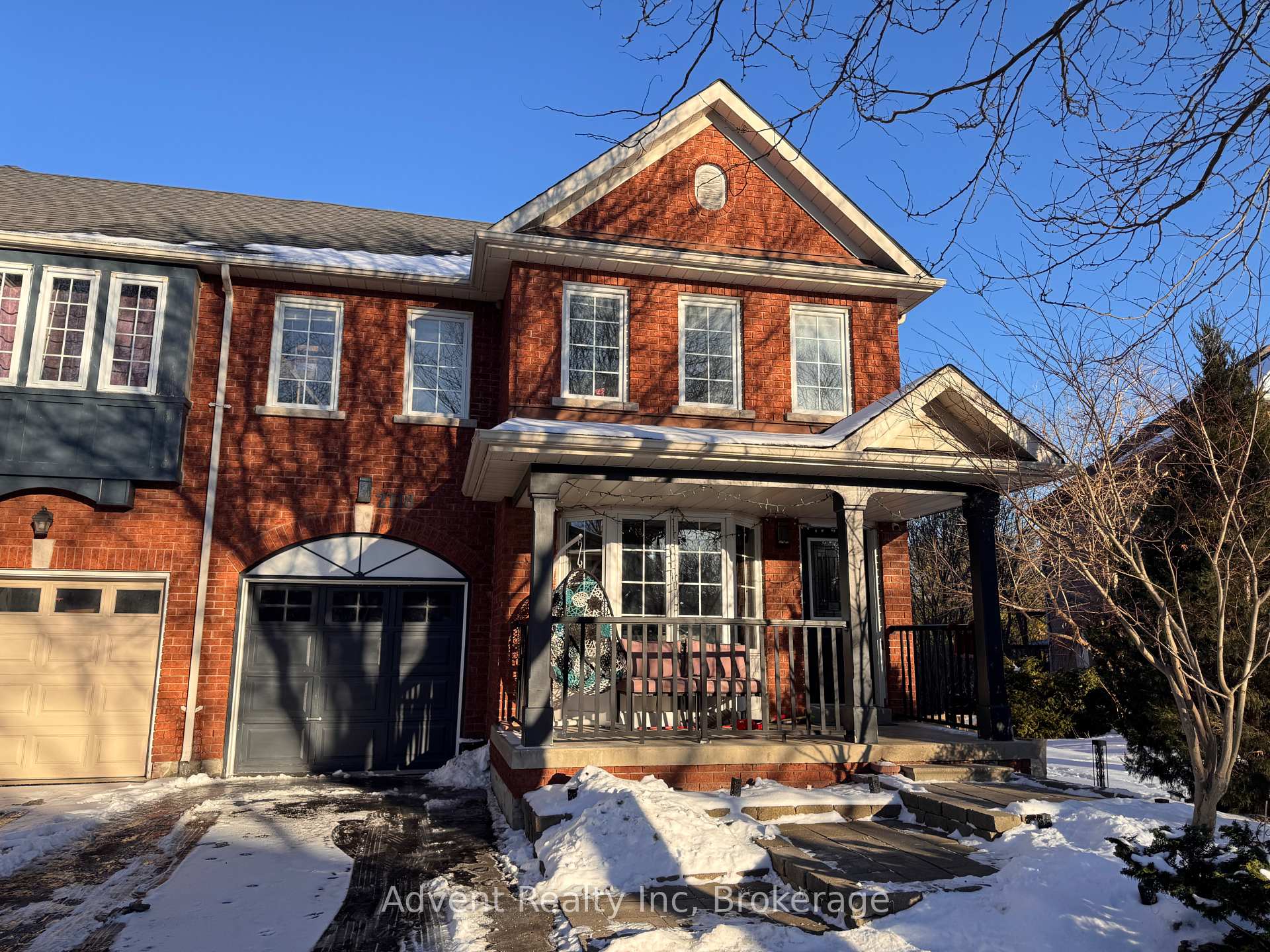 Front of 2118 Erin Gate BSMT Boulevard