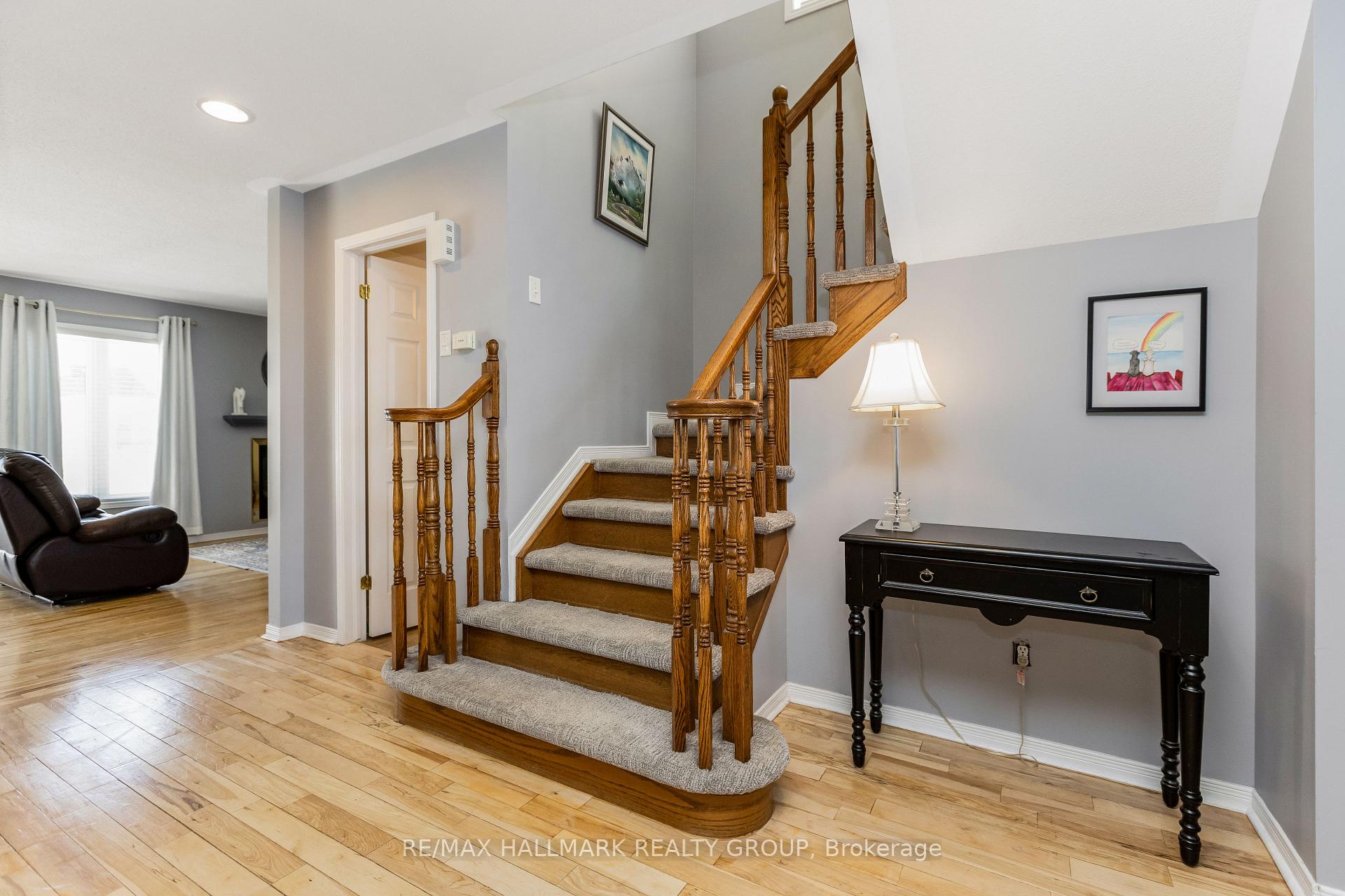 Photo 7 of 504 Lakeridge Drive, Ottawa, Avalon East — HOMEH
