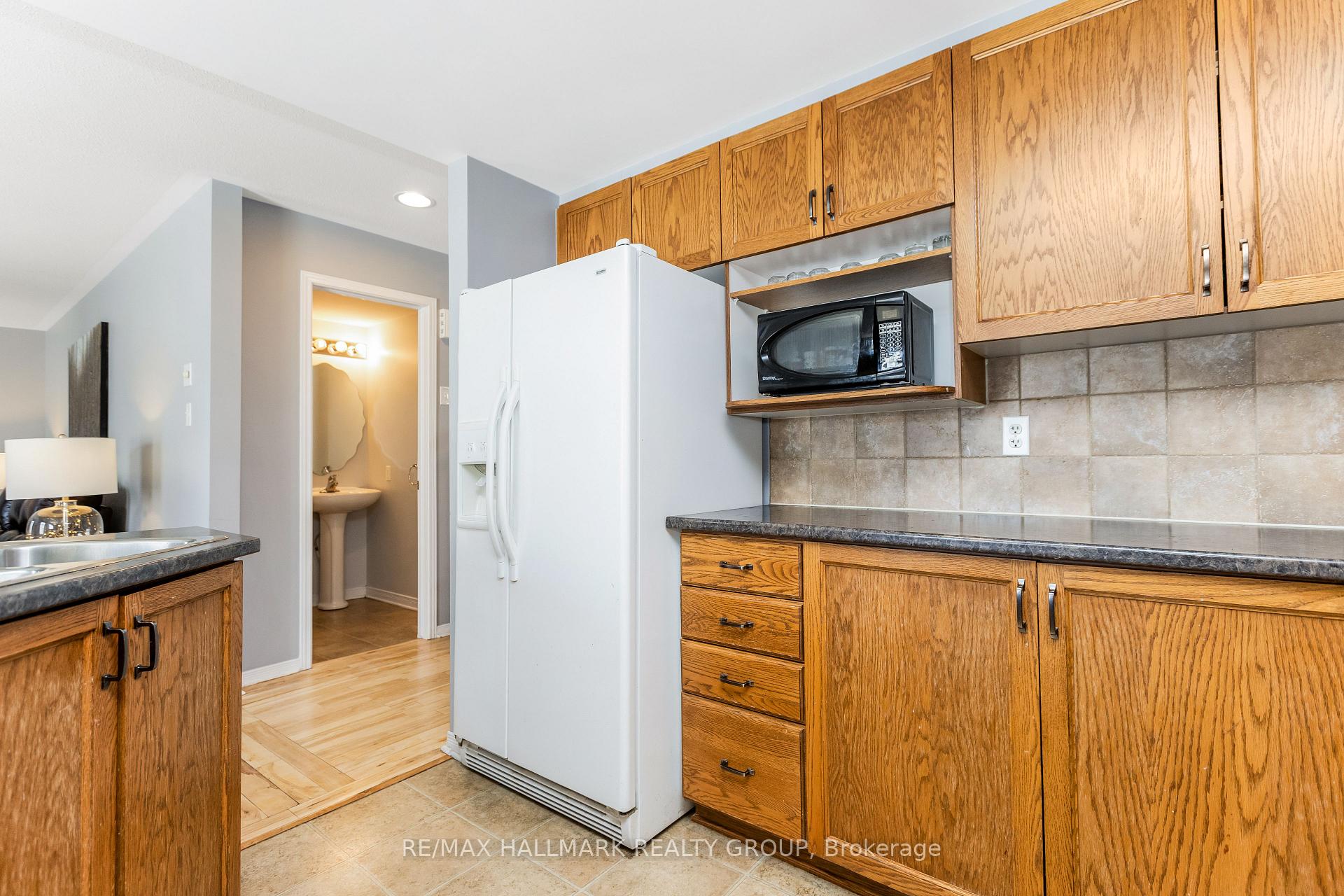 Photo 15 of 504 Lakeridge Drive, Ottawa, Avalon East — HOMEH