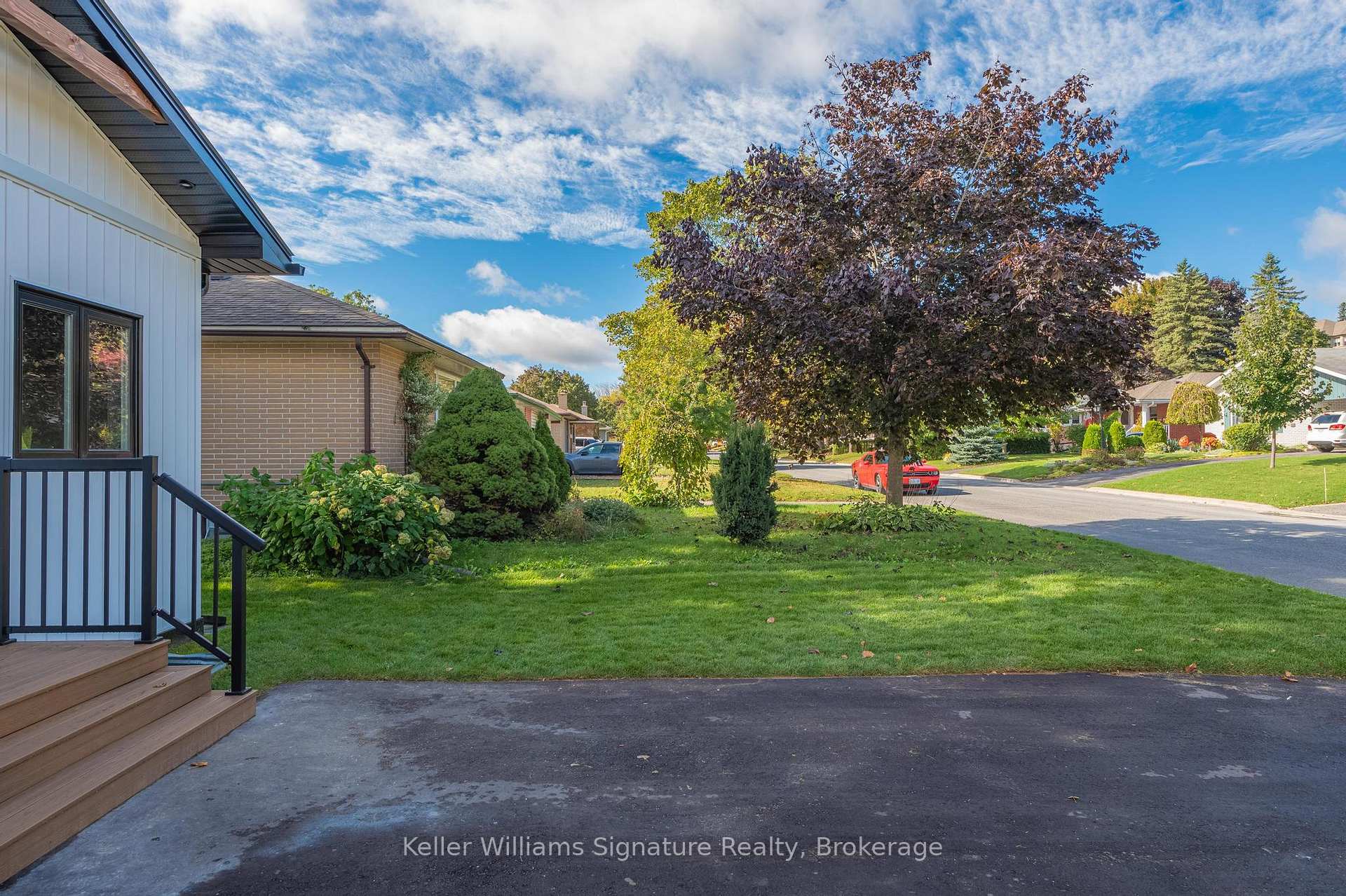 Photo 4 of 547 Hillside Street, Peterborough, Northcrest Ward 5 — HOMEH