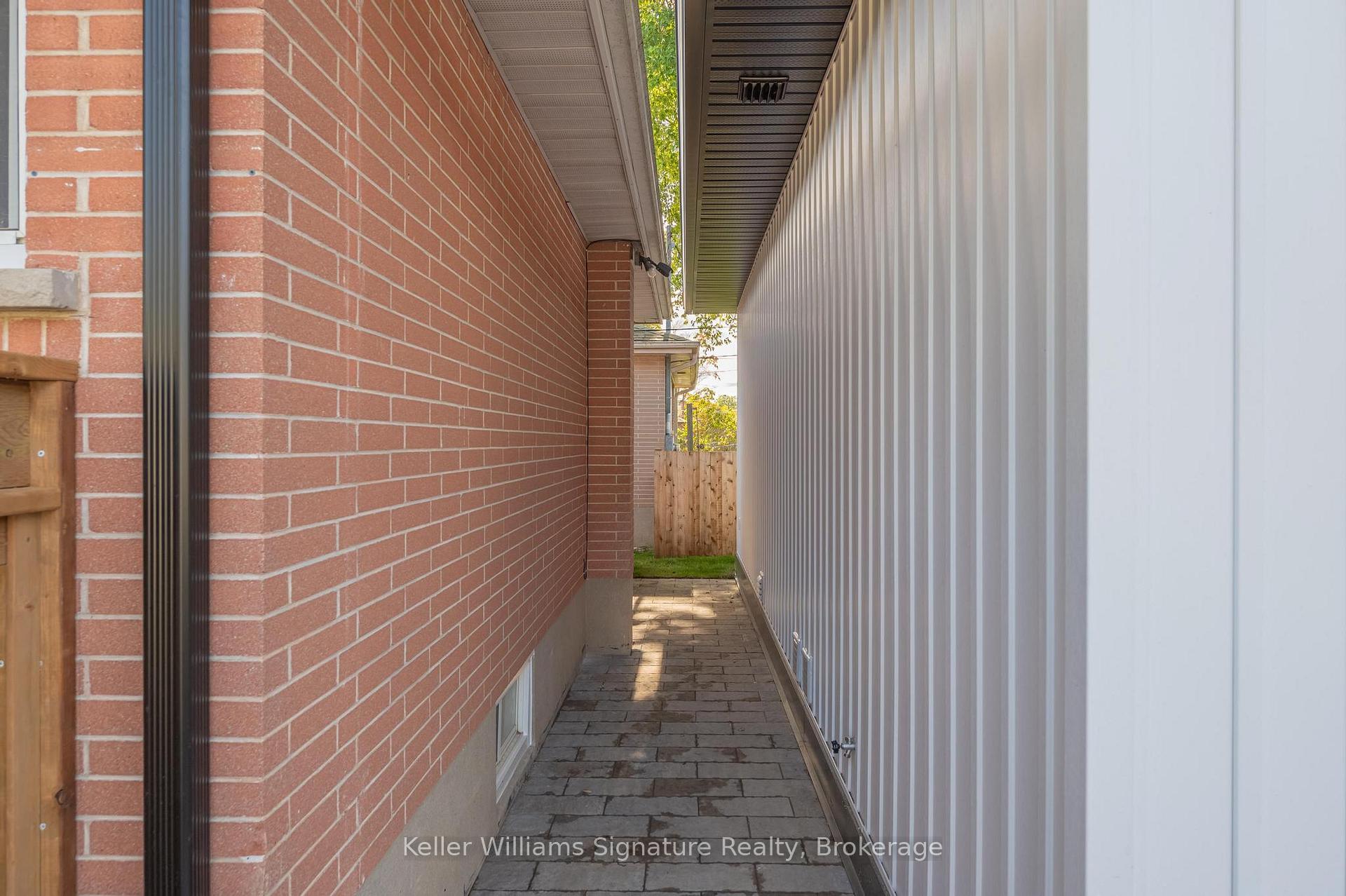 Photo 5 of 547 Hillside Street, Peterborough, Northcrest Ward 5 — HOMEH