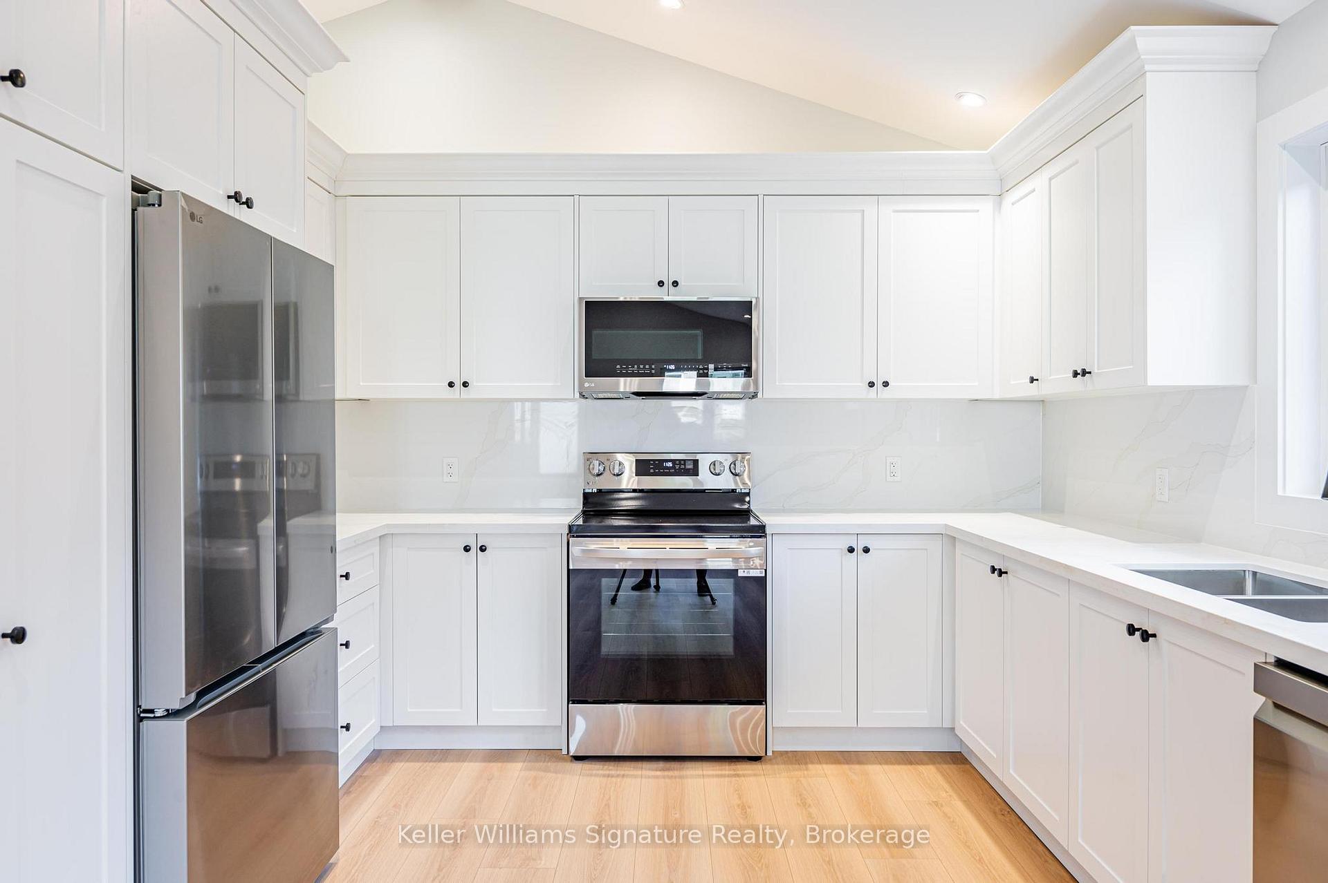 Photo 13 of 547 Hillside Street, Peterborough, Northcrest Ward 5 — HOMEH