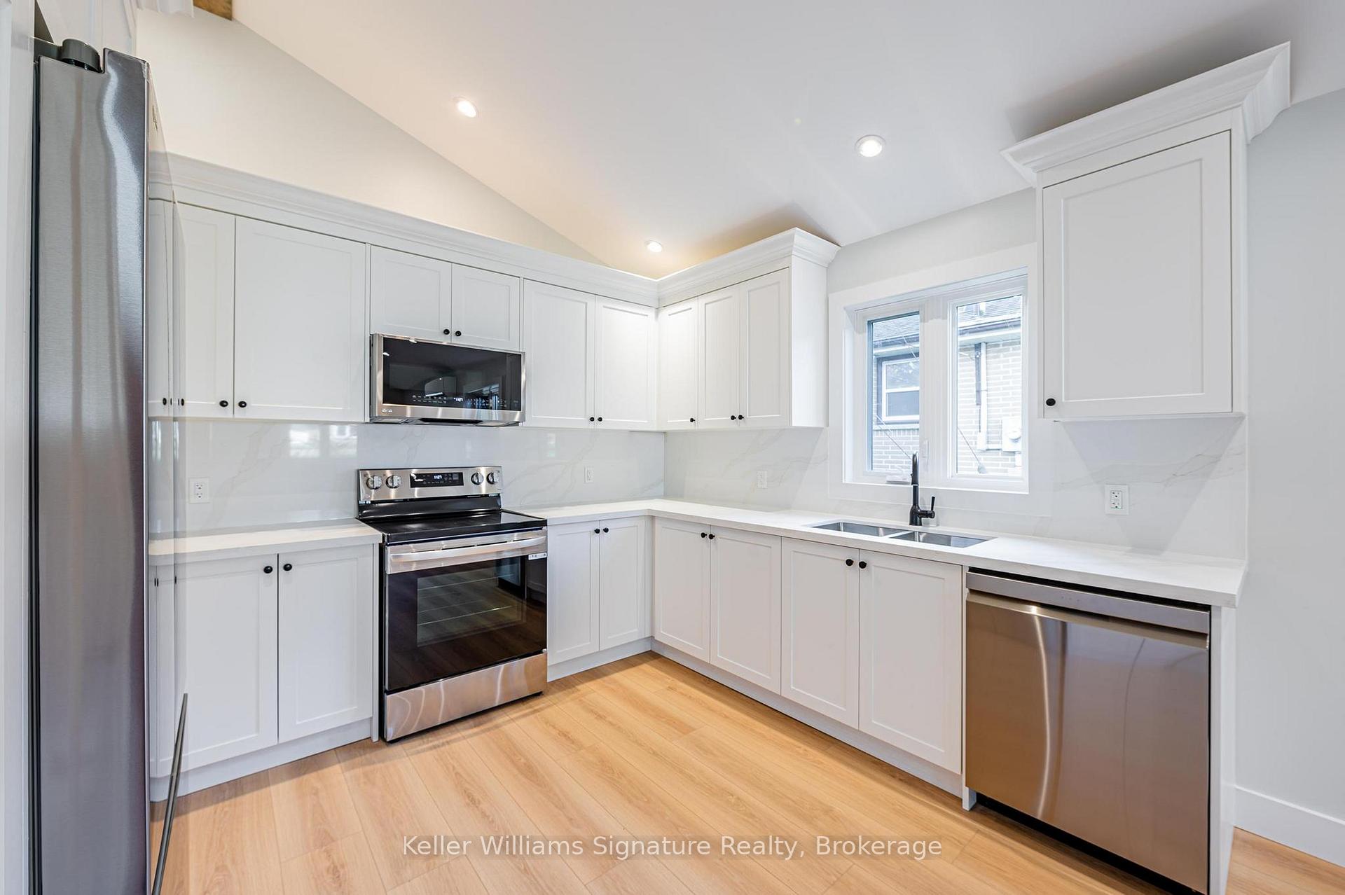 Photo 17 of 547 Hillside Street, Peterborough, Northcrest Ward 5 — HOMEH