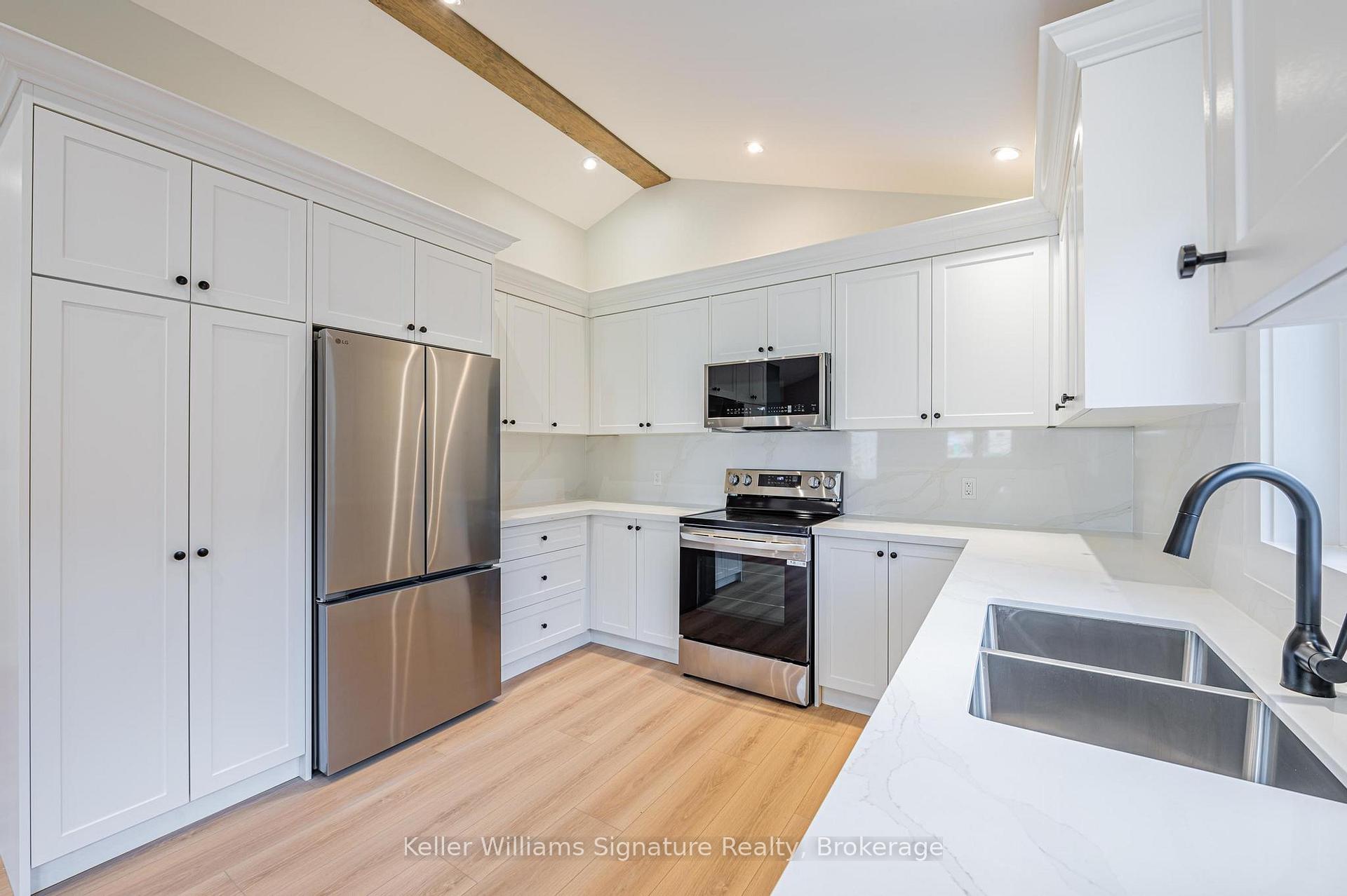 Photo 18 of 547 Hillside Street, Peterborough, Northcrest Ward 5 — HOMEH