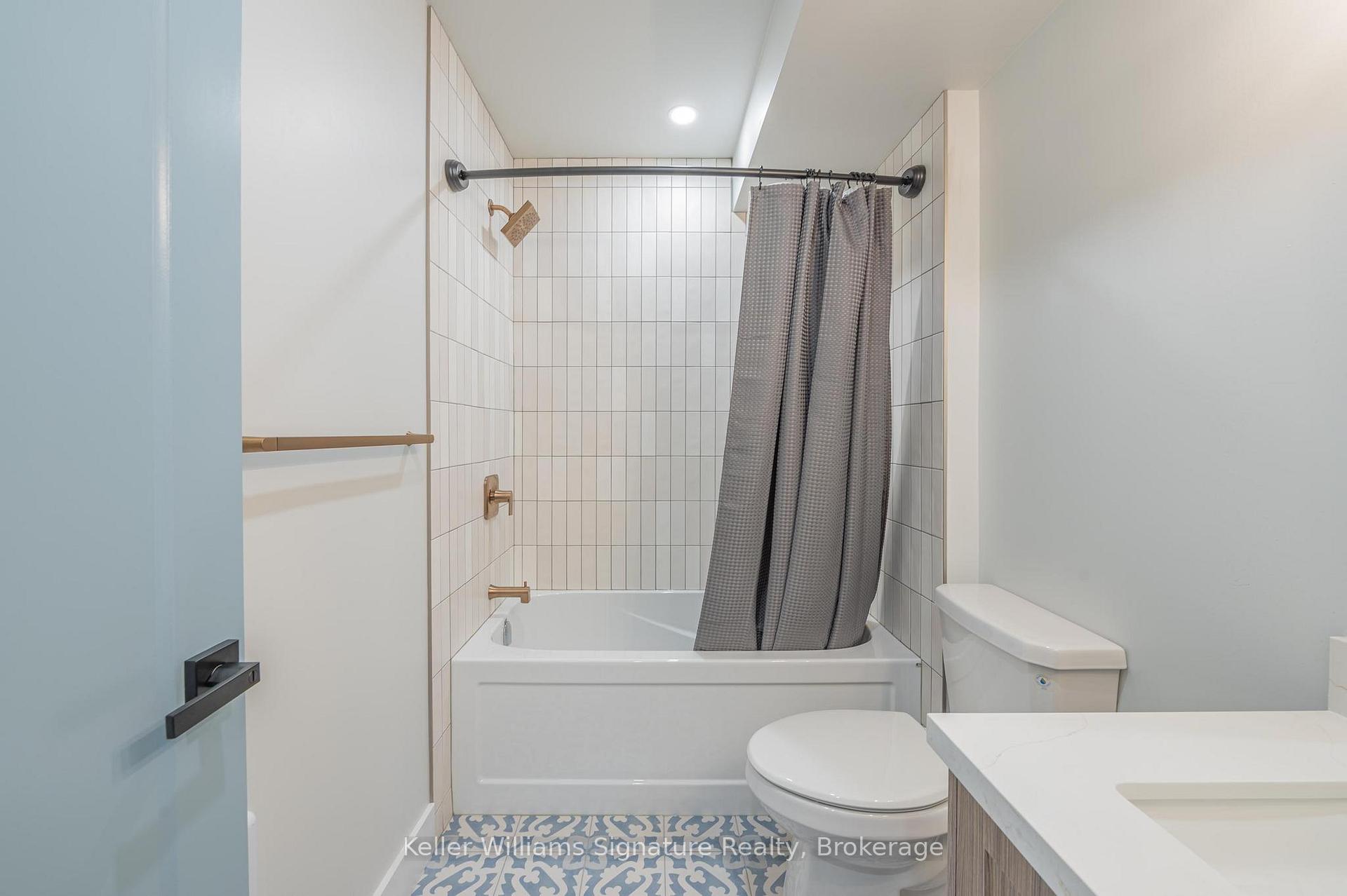Photo 33 of 547 Hillside Street, Peterborough, Northcrest Ward 5 — HOMEH