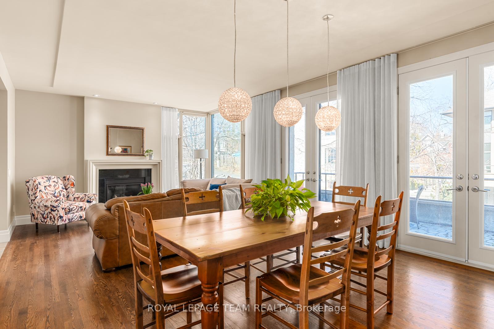 Photo 8 of 100 Black Maple Private, Ottawa, Rockcliffe — HOMEH