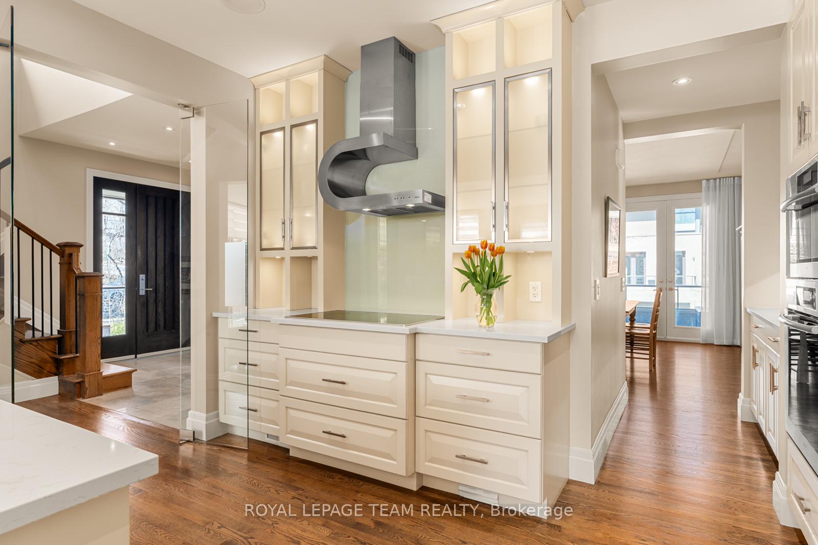 Photo 12 of 100 Black Maple Private, Ottawa, Rockcliffe — HOMEH