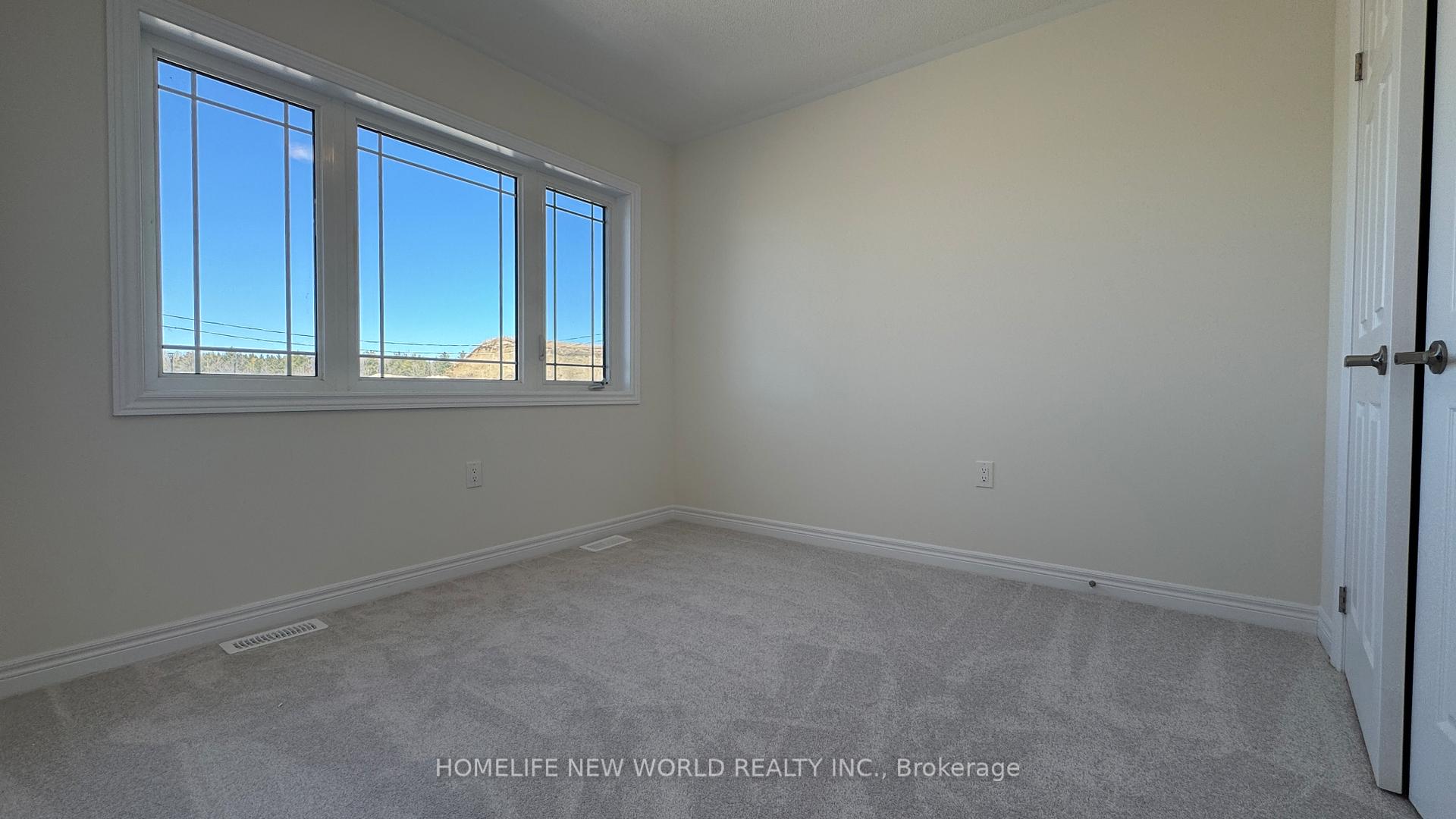 Photo 14 of 923 Elizabeth Mackenzie Drive, Pickering, Rural Pickering — HOMEH