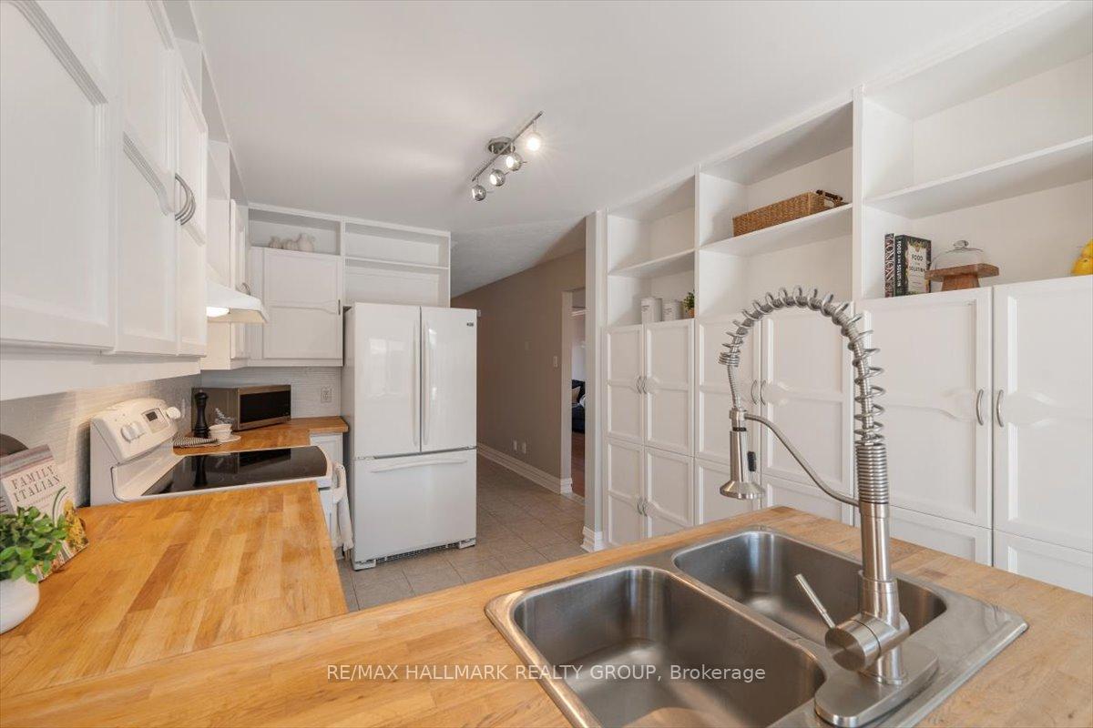 Photo 14 of 648 Apollo Way, Ottawa, Fallingbrook/Pineridge — HOMEH