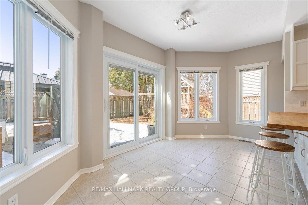 Photo 15 of 648 Apollo Way, Ottawa, Fallingbrook/Pineridge — HOMEH