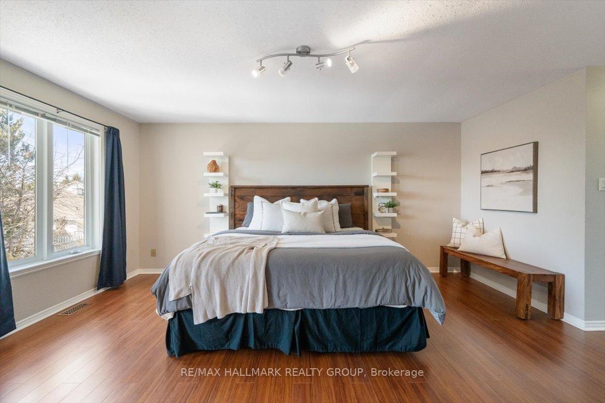 Photo 17 of 648 Apollo Way, Ottawa, Fallingbrook/Pineridge — HOMEH